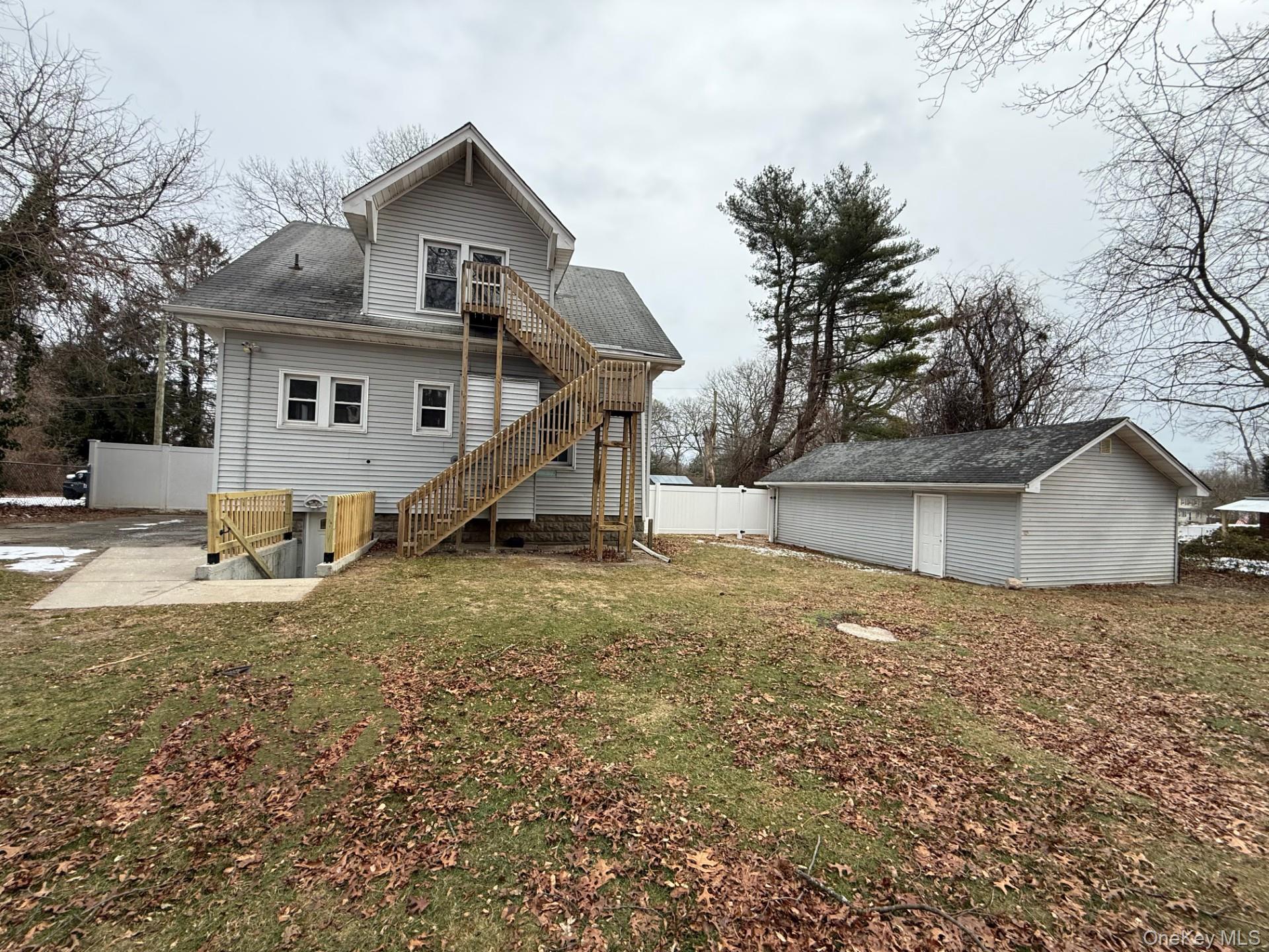 #18 photo, 2760 Locust Avenue, 东长岛 Ronkonkoma , NY 11779