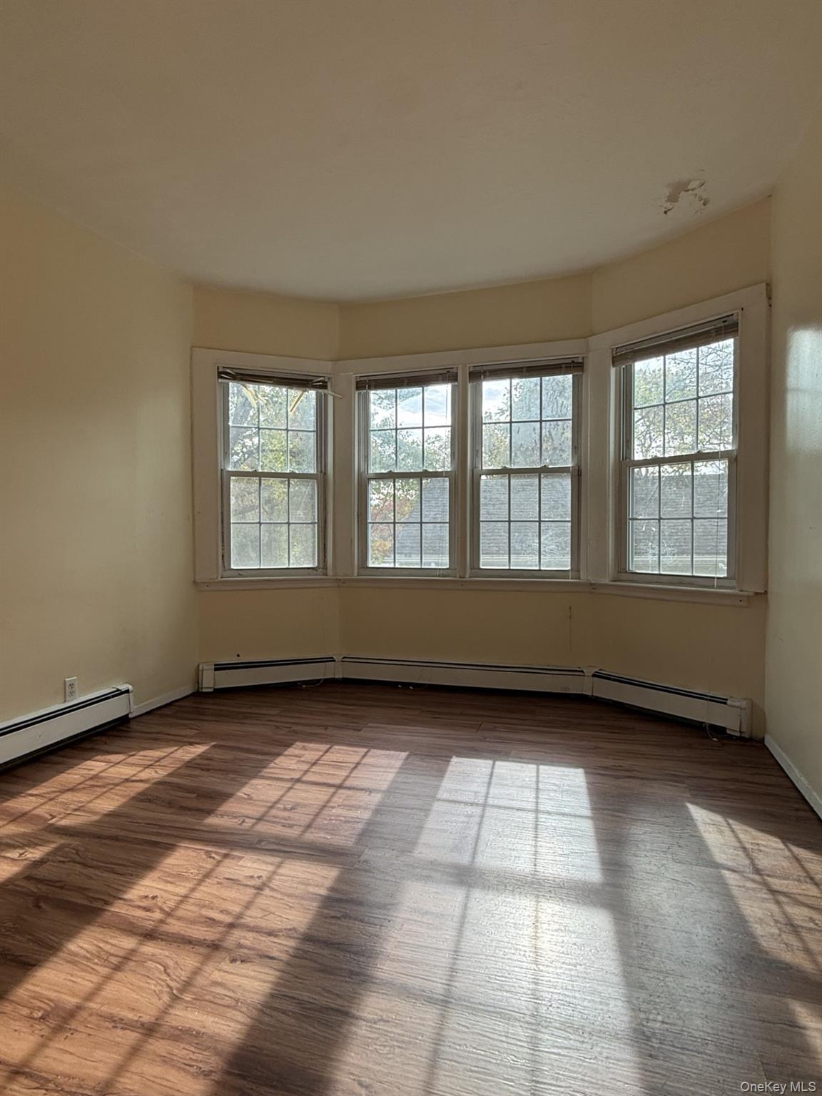 #6 photo, 2760 Locust Avenue, Ronkonkoma , NY 11779