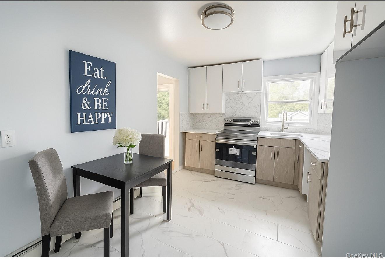 #2 photo, 324 Buckingham Road, Cedarhurst , NY 11516