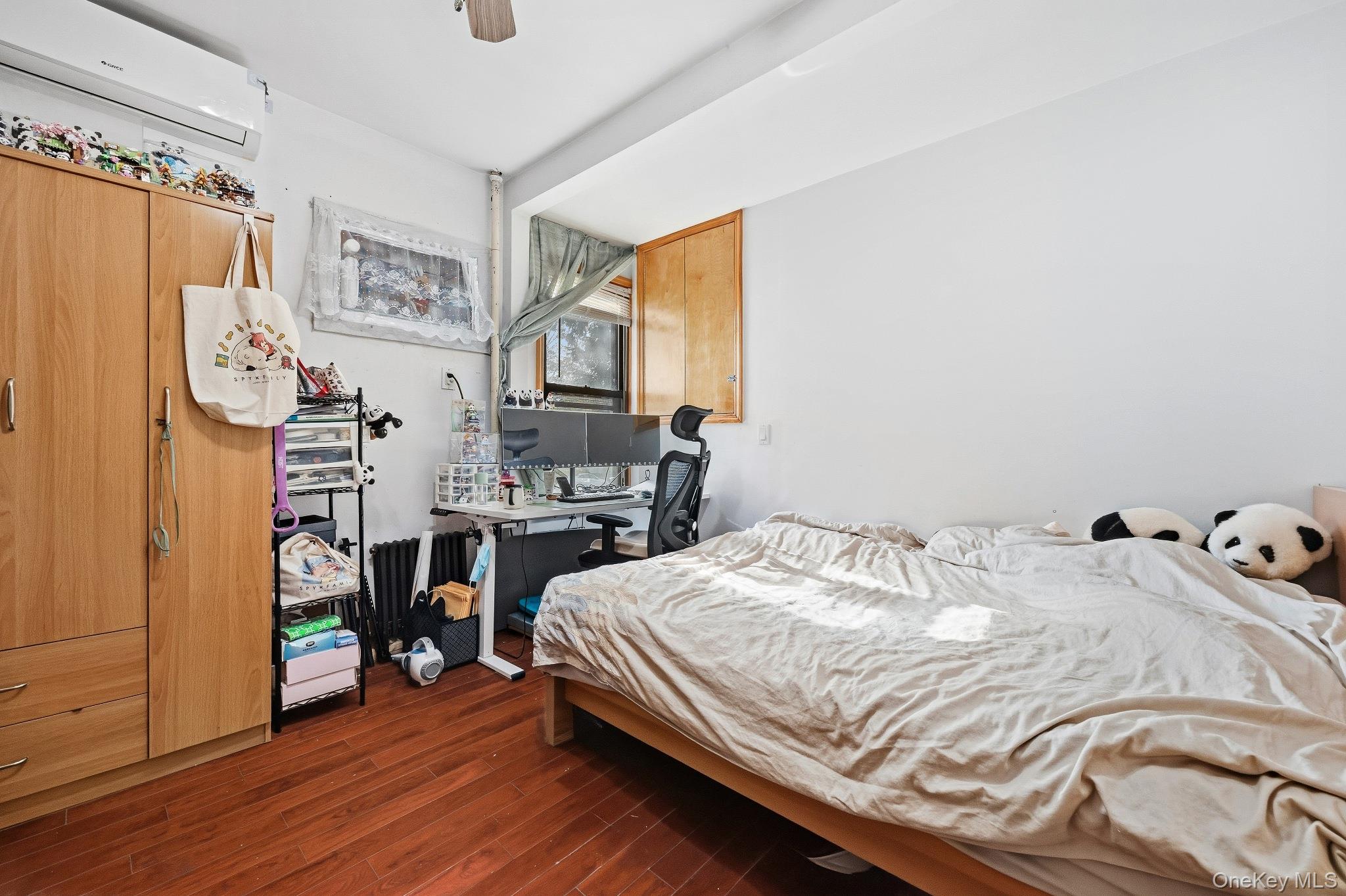 #6 photo, 5739 134th Street, Flushing , NY 11355