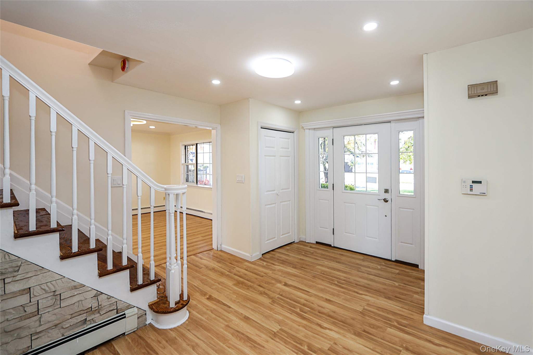 #5 photo, 1 Deer Lake Drive, North Babylon , NY 11703