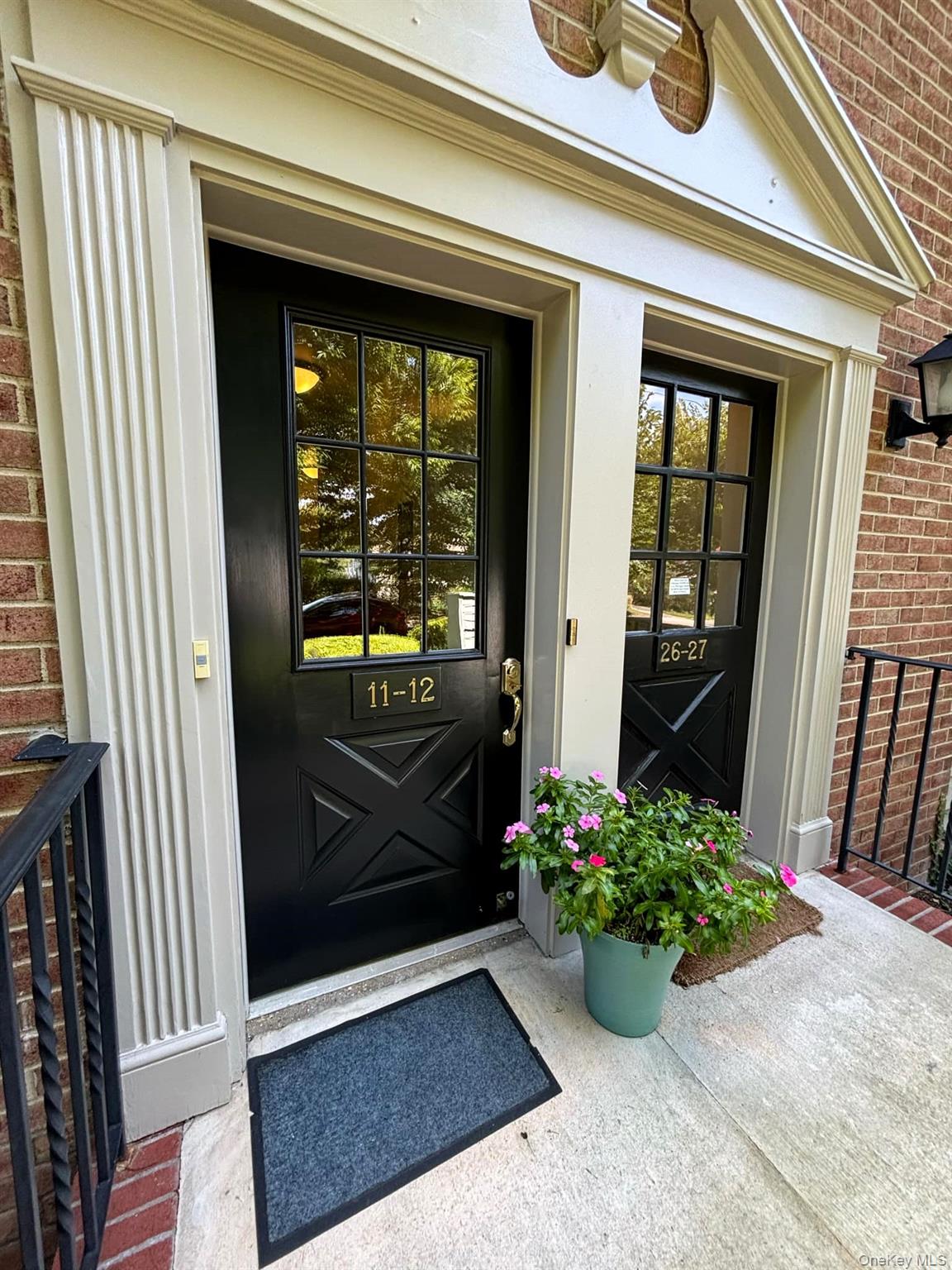 #1 photo, 26 Layton Avenue, Southampton , NY 11968