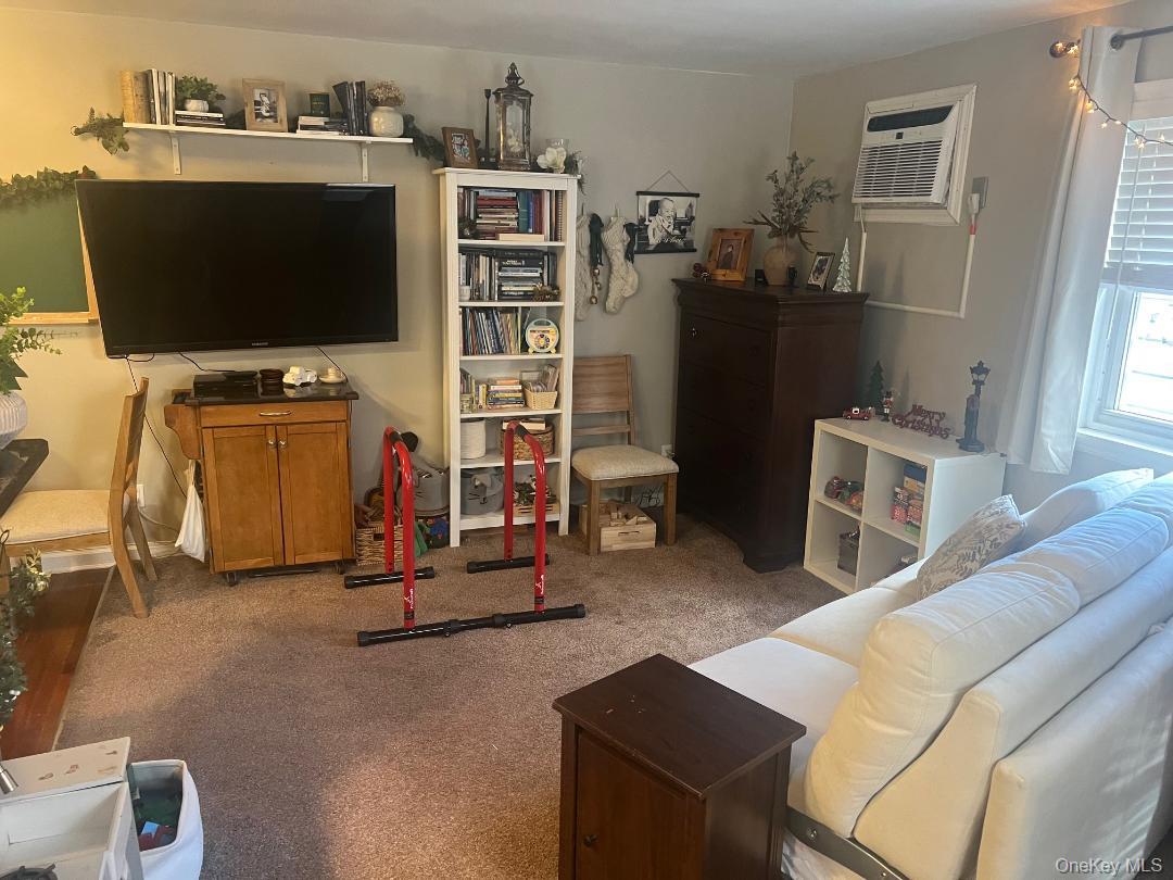 #10 photo, 81-49 156 Avenue, Howard Beach , NY 11414