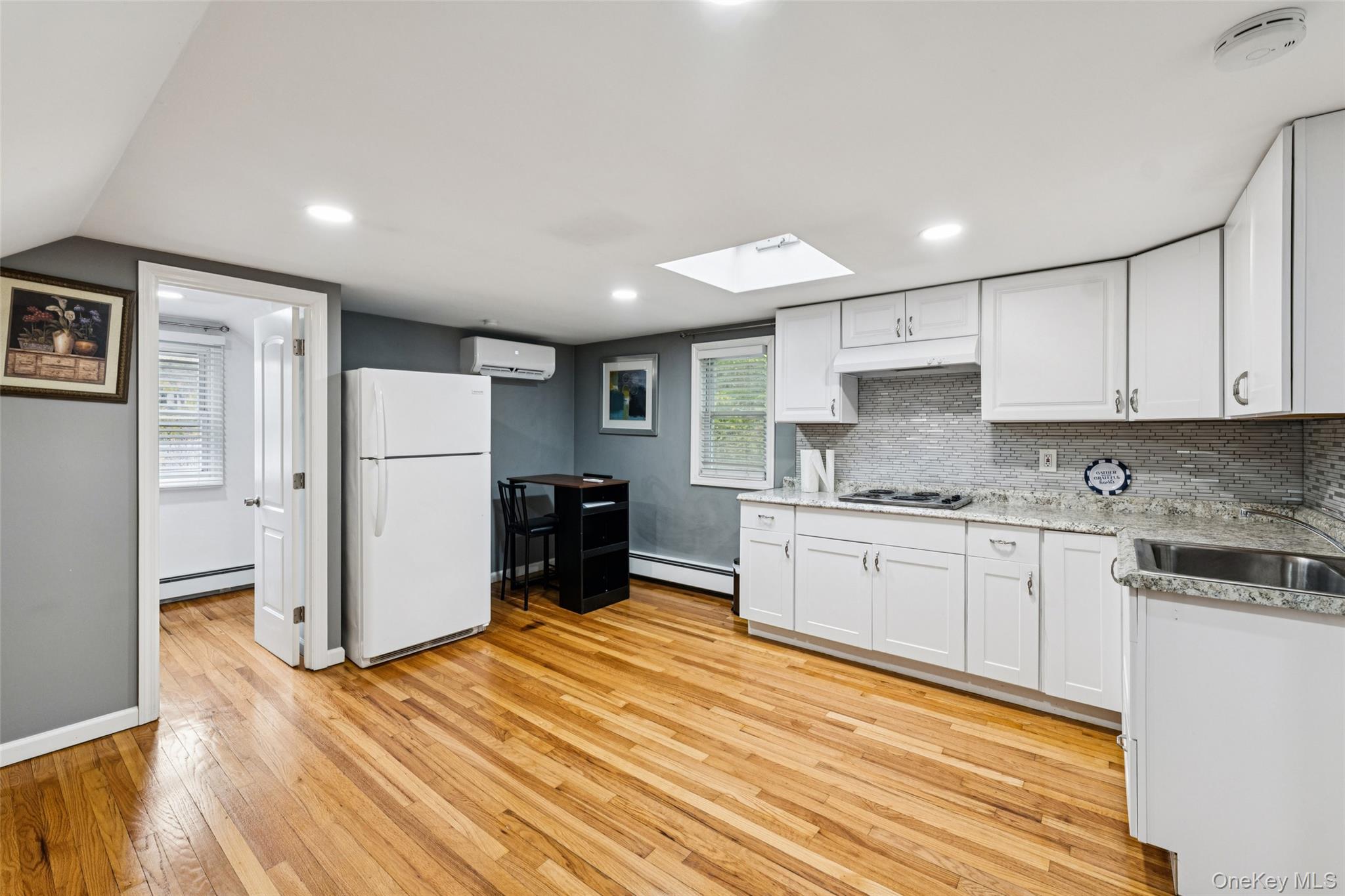 #11 photo, 24 Waterside Avenue, Northport , NY 11768