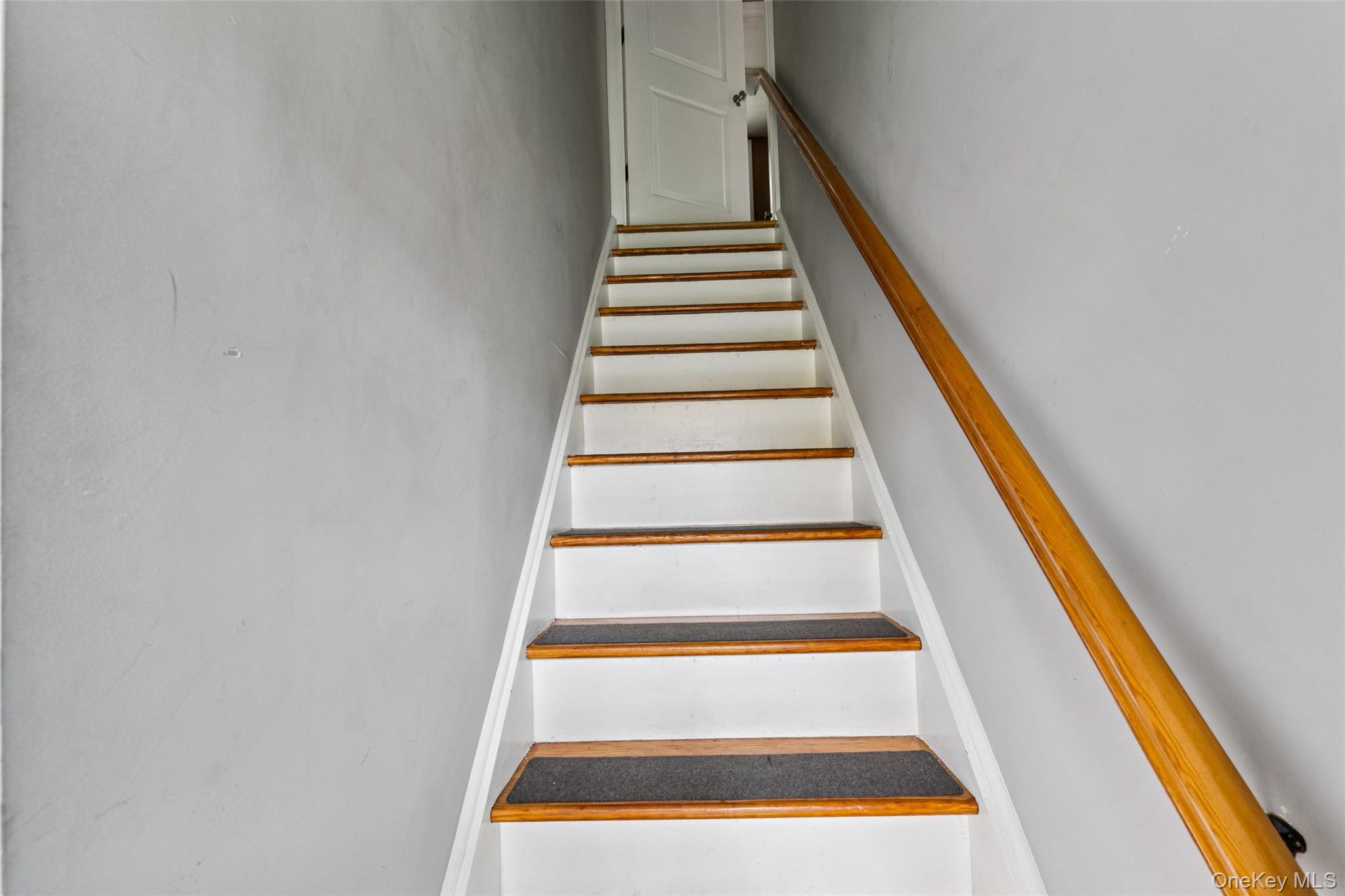 #20 photo, 24 Waterside Avenue, Northport , NY 11768