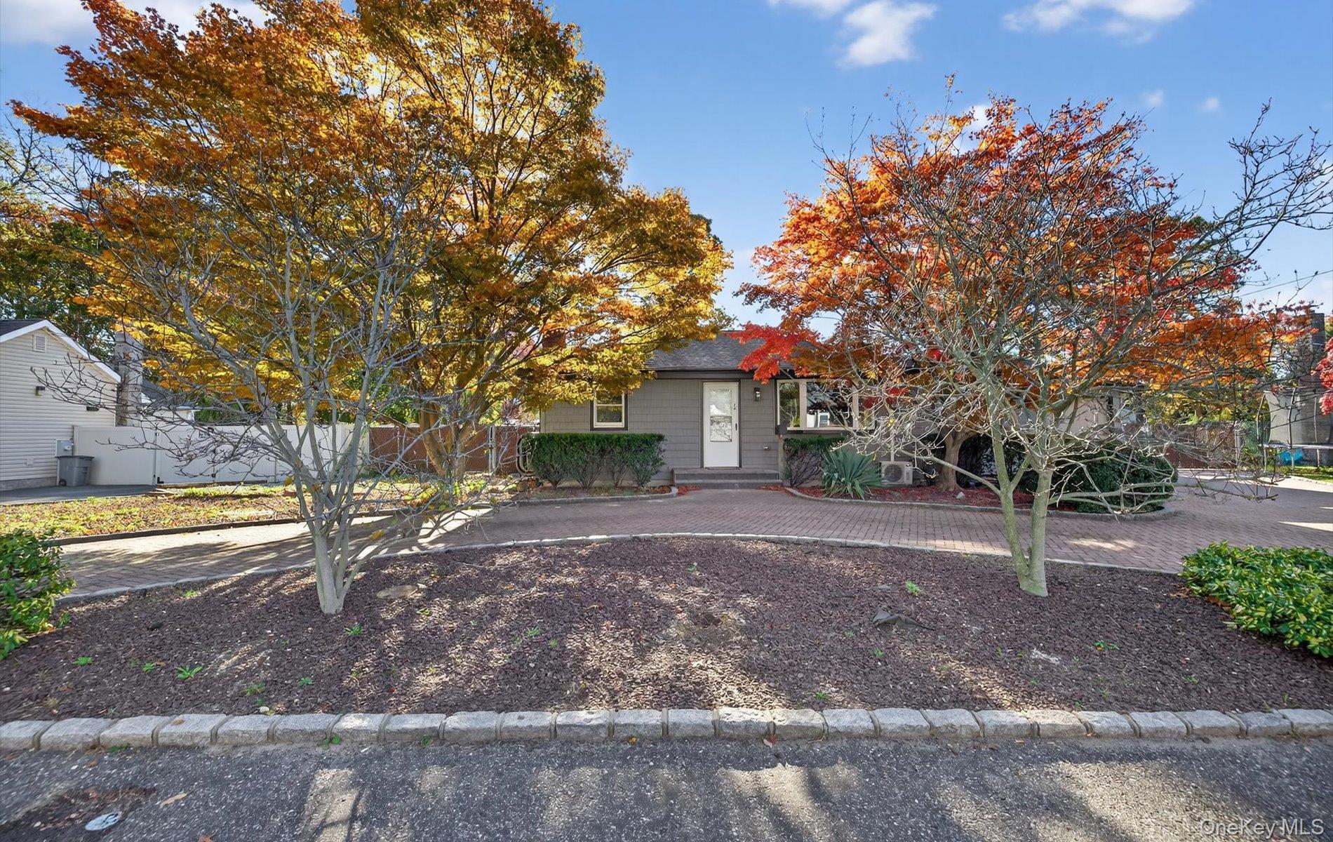 #2 photo, 14 Muncey Road, Bay Shore , NY 11706