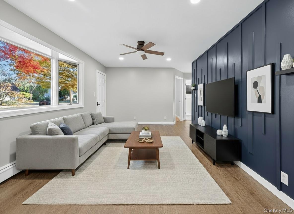 #3 photo, 14 Muncey Road, Bay Shore , NY 11706