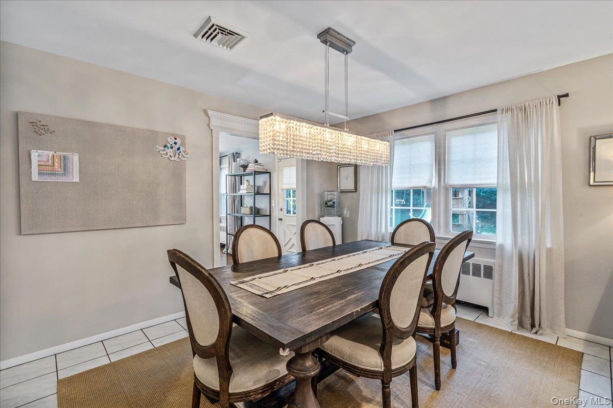 #12 photo, 53 Stuart Place, Manhasset , NY 11030