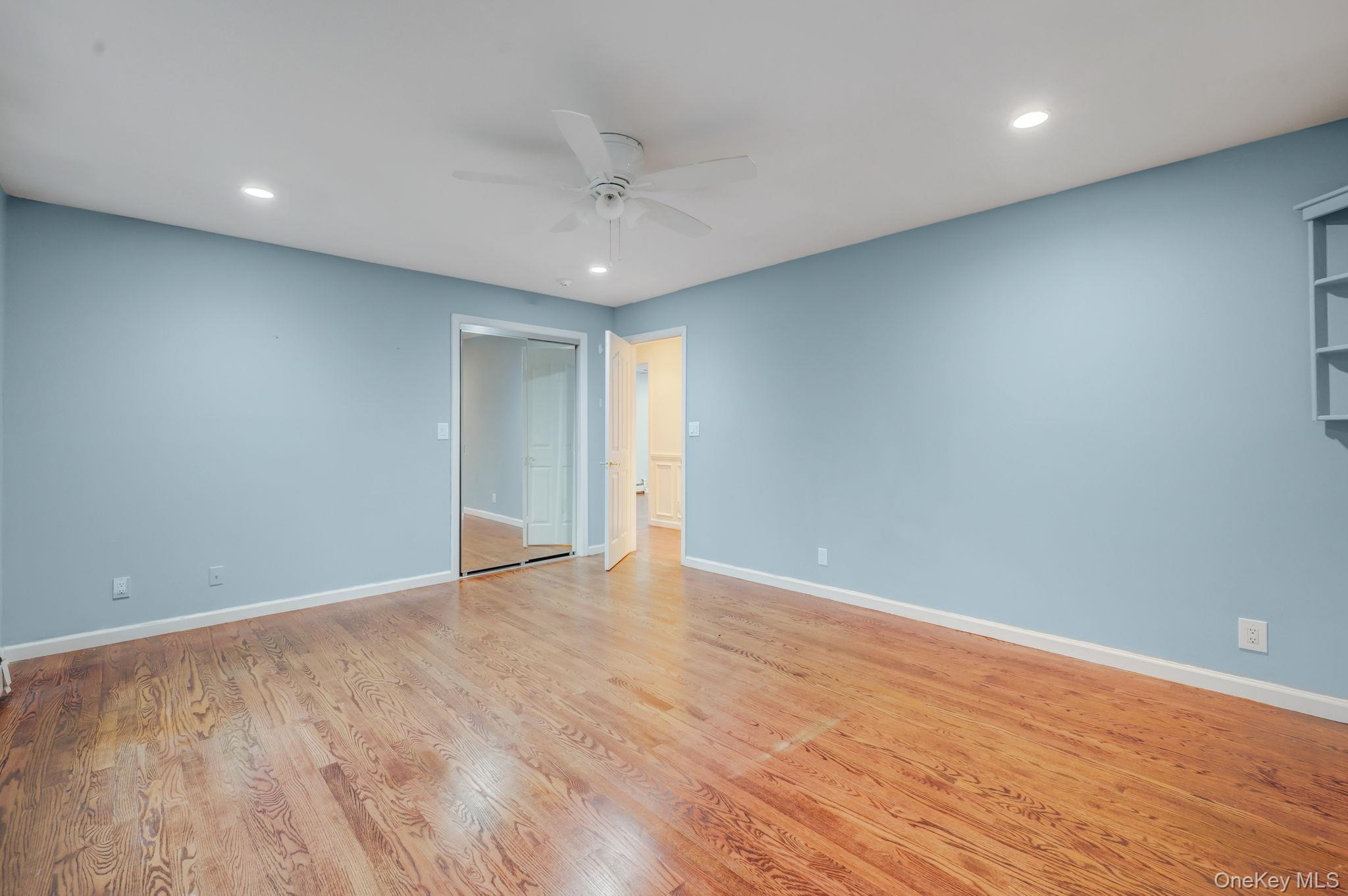 #13 photo, 1023 Maple Lane, New Hyde Park , NY 11040