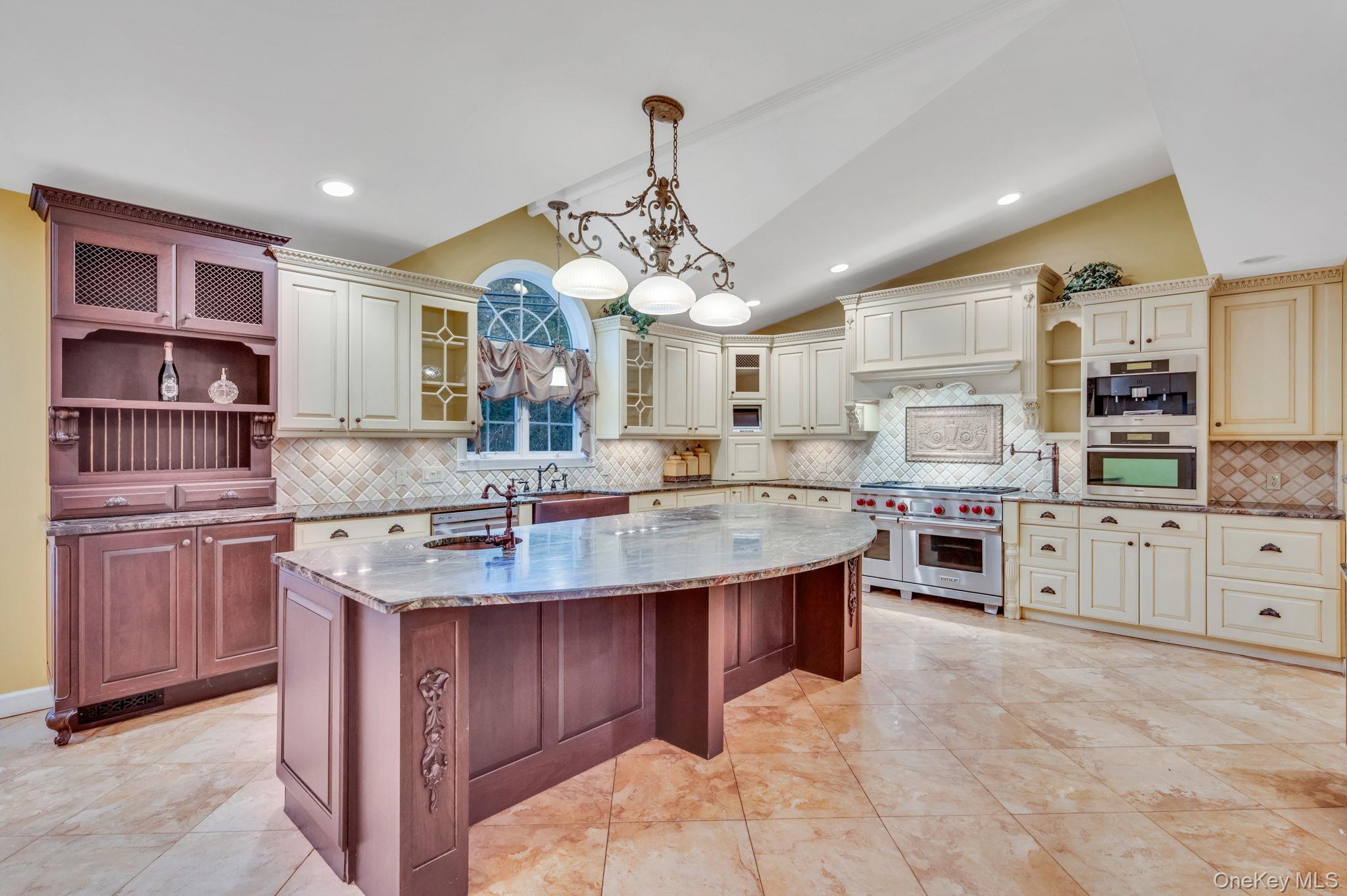 #3 photo, 1023 Maple Lane, New Hyde Park , NY 11040