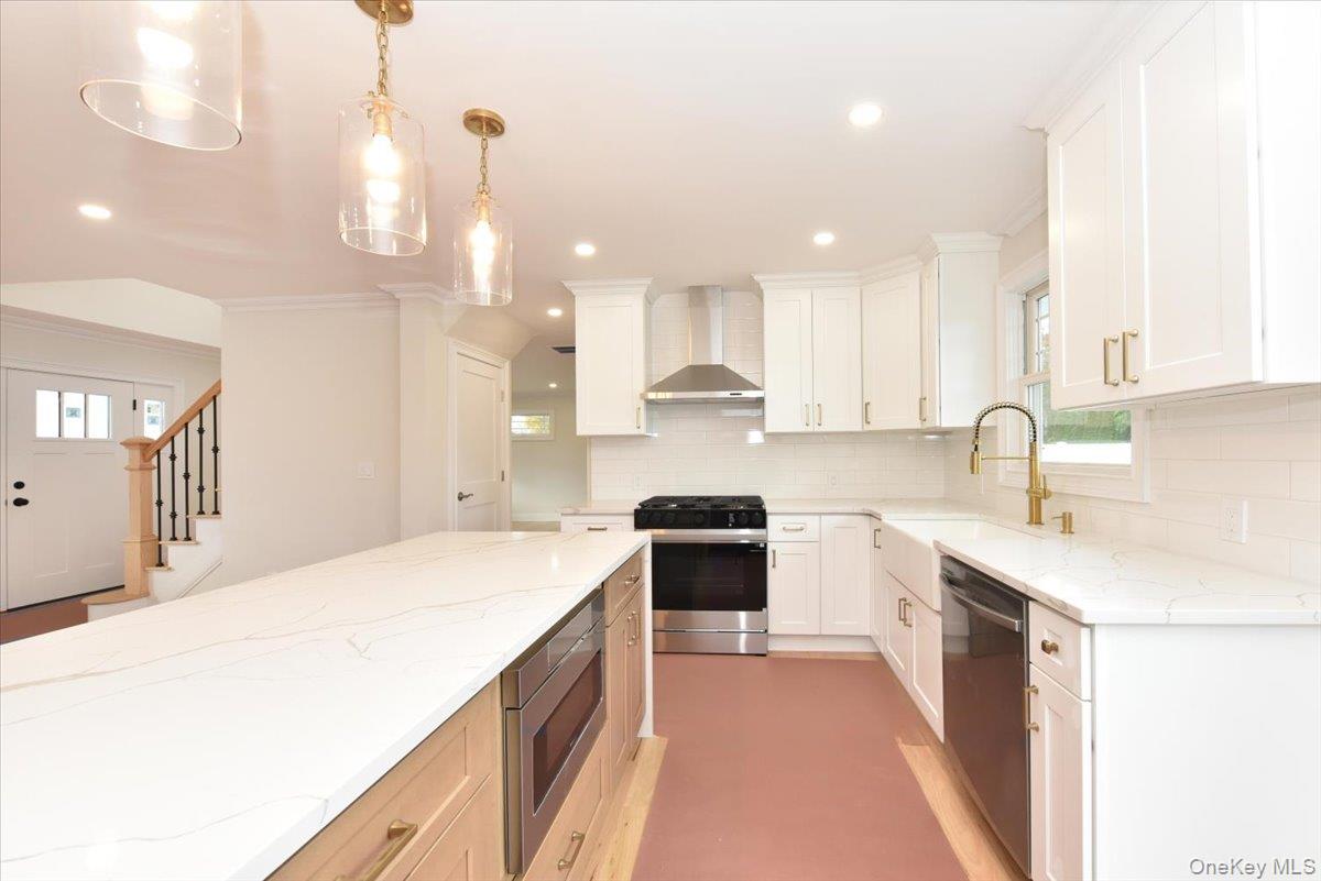 #16 photo, 97 Pacific Street, Massapequa Park , NY 11762