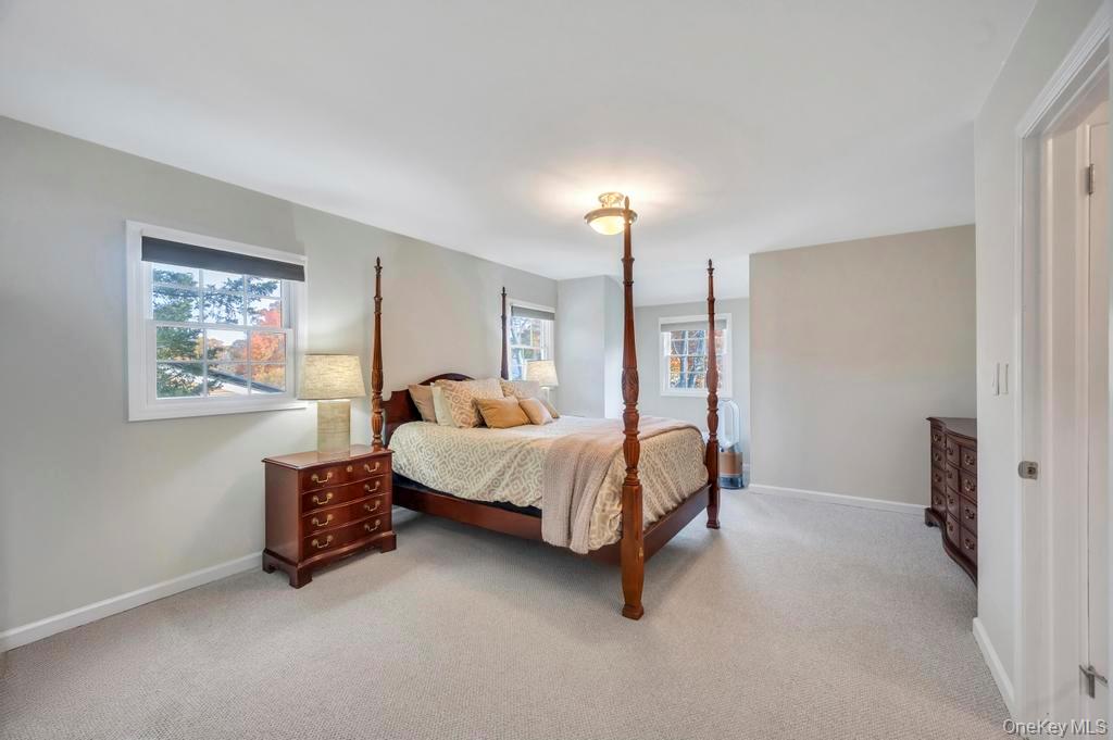 #15 photo, 311 Devon Lane, Smithtown , NY 11787