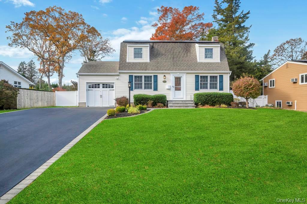 #2 photo, 311 Devon Lane, Smithtown , NY 11787
