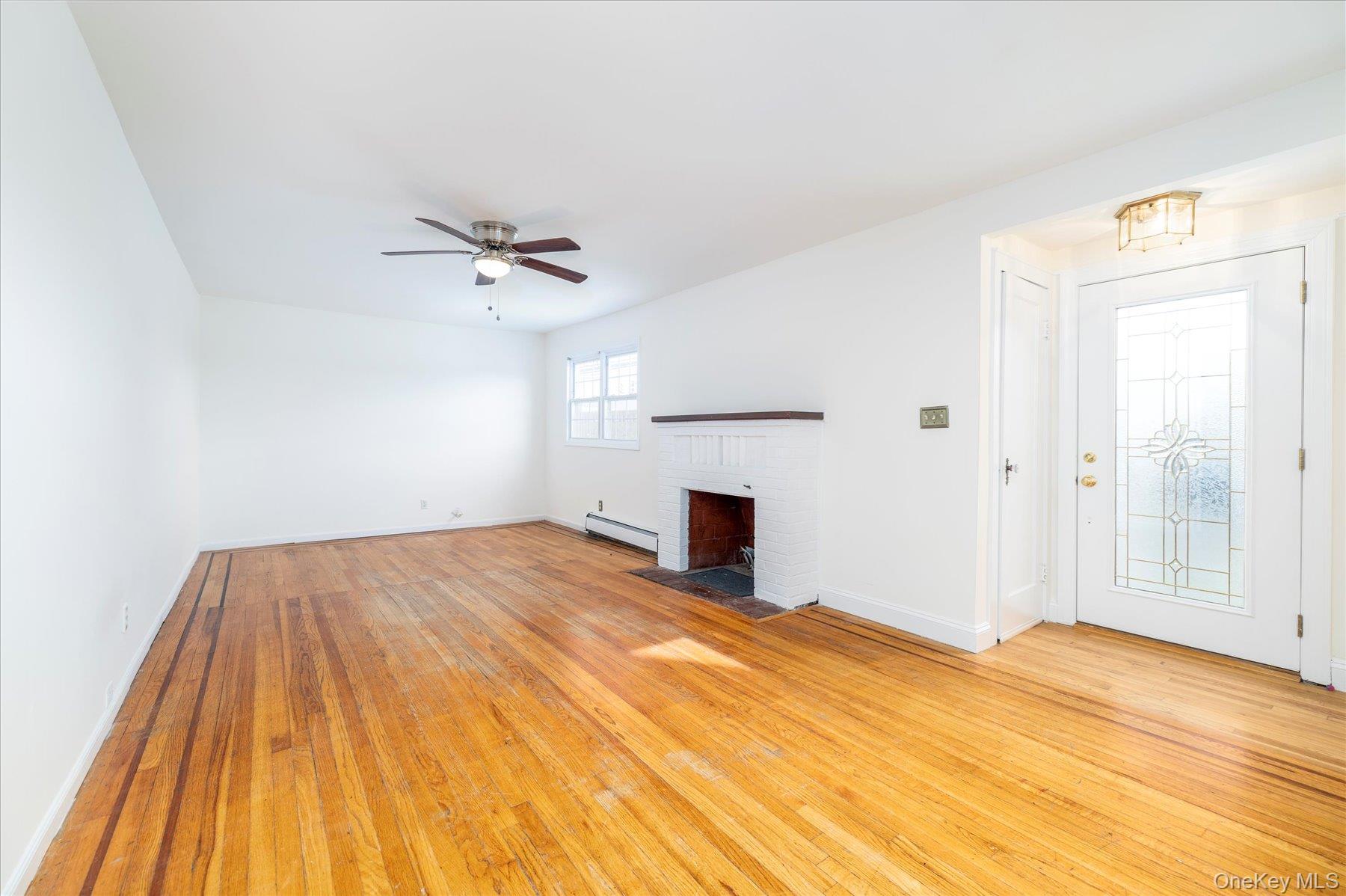 #2 photo, 53 Ocean Avenue, Malverne , NY 11565