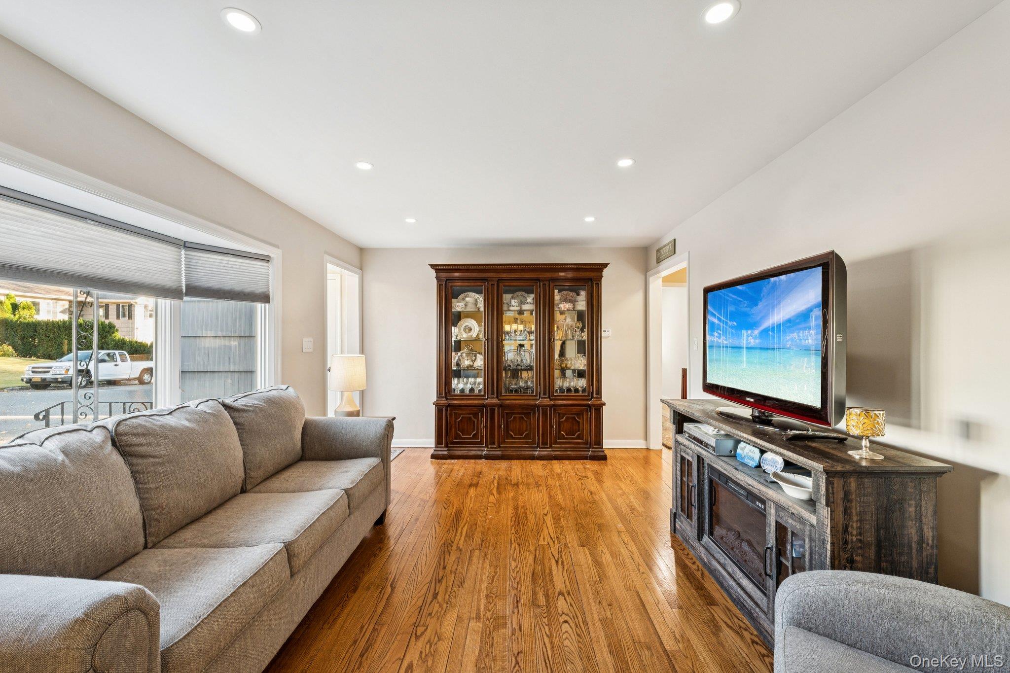 #11 photo, 219 1st Street, East Northport , NY 11731