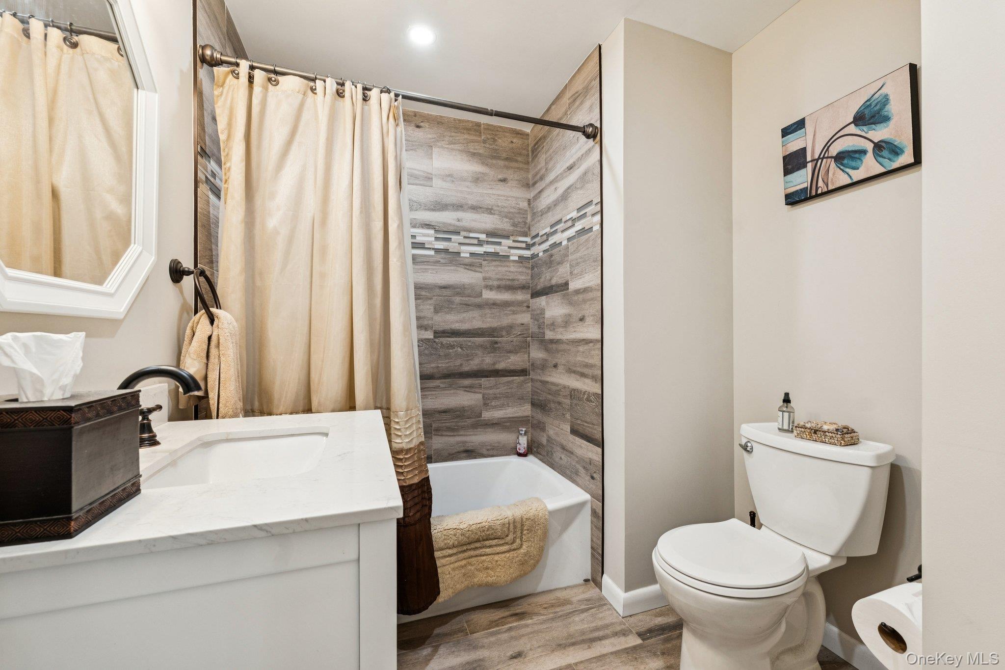 #14 photo, 219 1st Street, East Northport , NY 11731