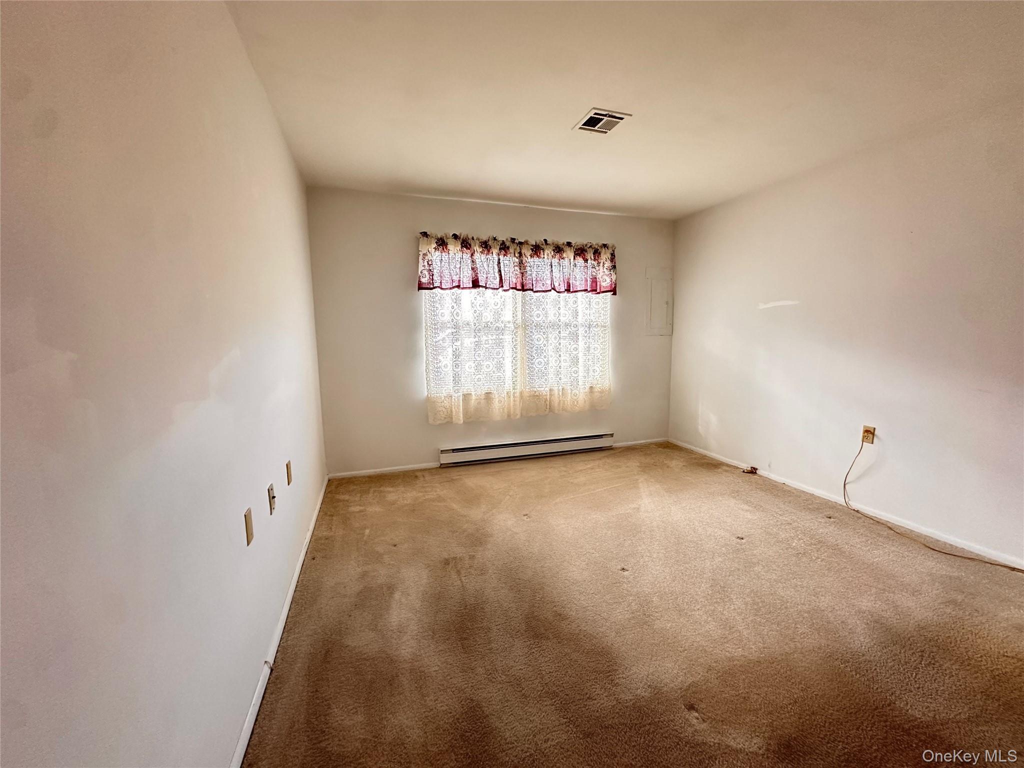 #12 photo, 169 Ventry Court, Ridge , NY 11961