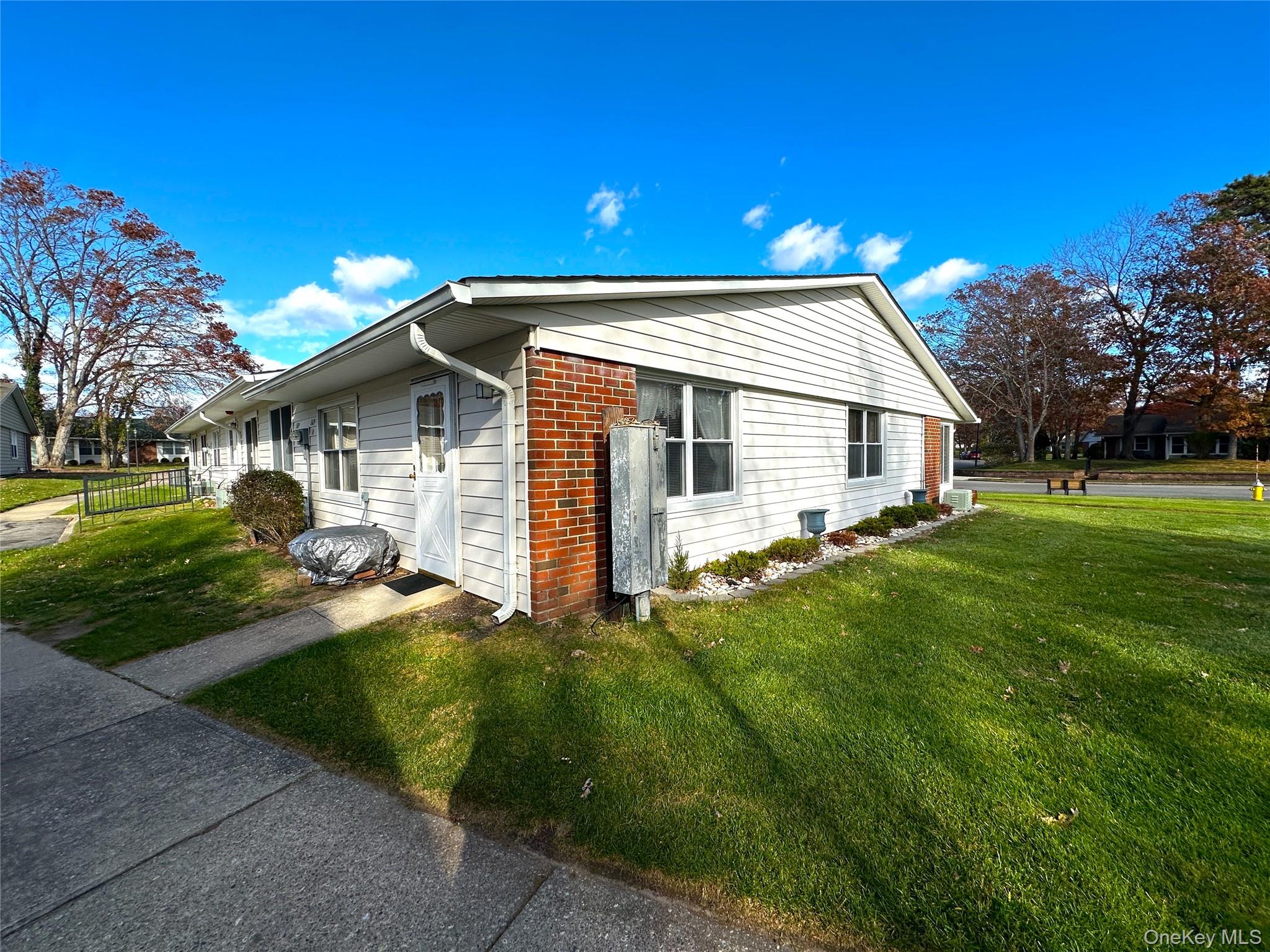 #3 photo, 169 Ventry Court, Ridge , NY 11961