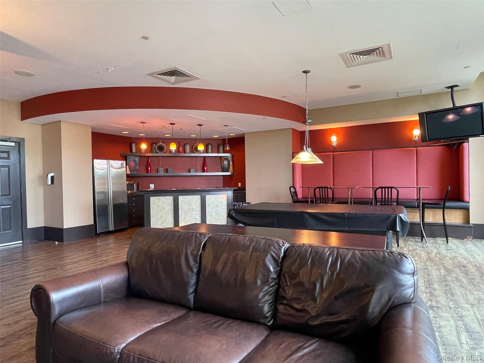 #20 photo, 300 Mamaroneck Avenue, White Plains , NY 10605