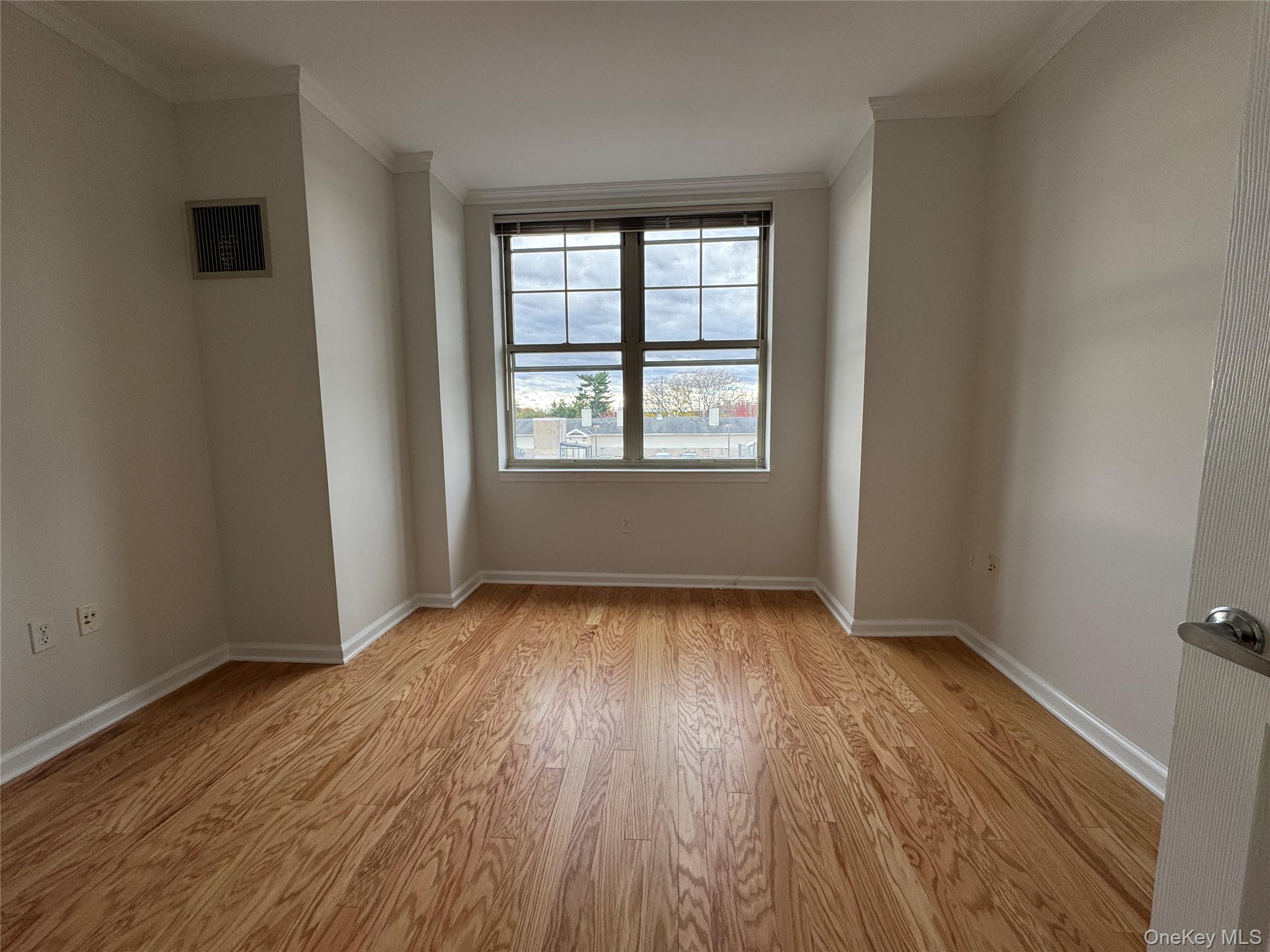 #6 photo, 300 Mamaroneck Avenue, White Plains , NY 10605