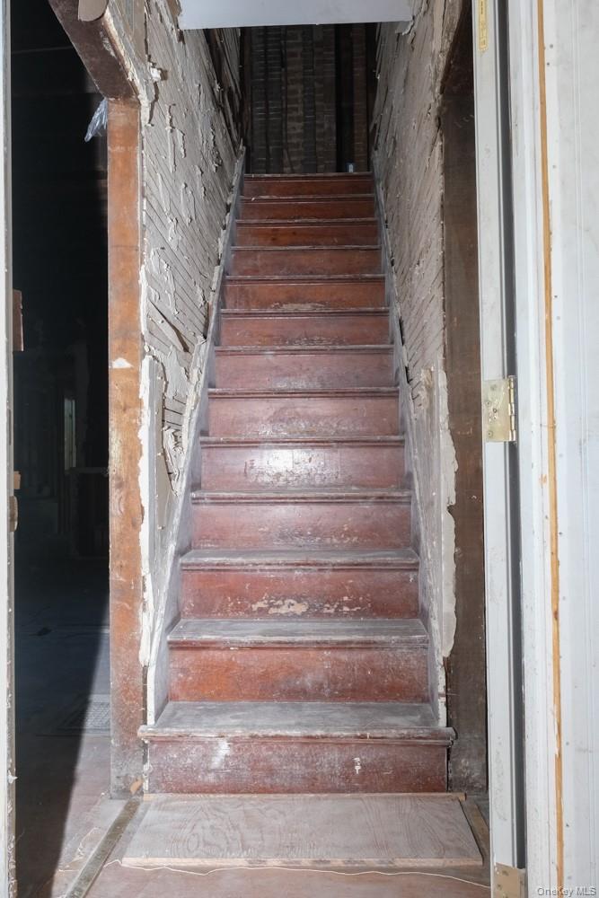 #15 photo, 12 Circle Drive, Tuxedo Park , NY 10987