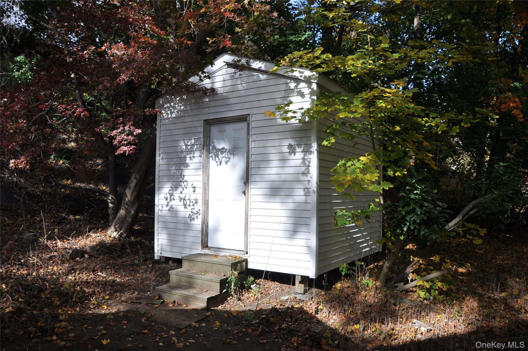 #2 photo, 12 Circle Drive, Tuxedo Park , NY 10987