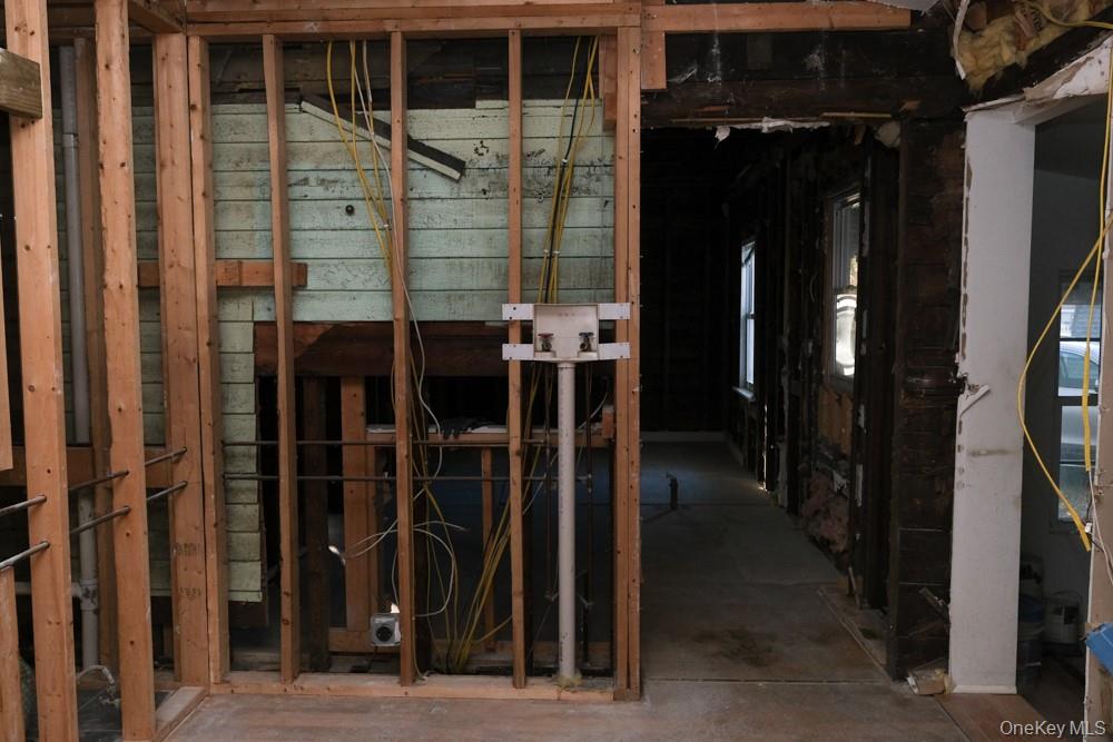 #8 photo, 12 Circle Drive, Tuxedo Park , NY 10987