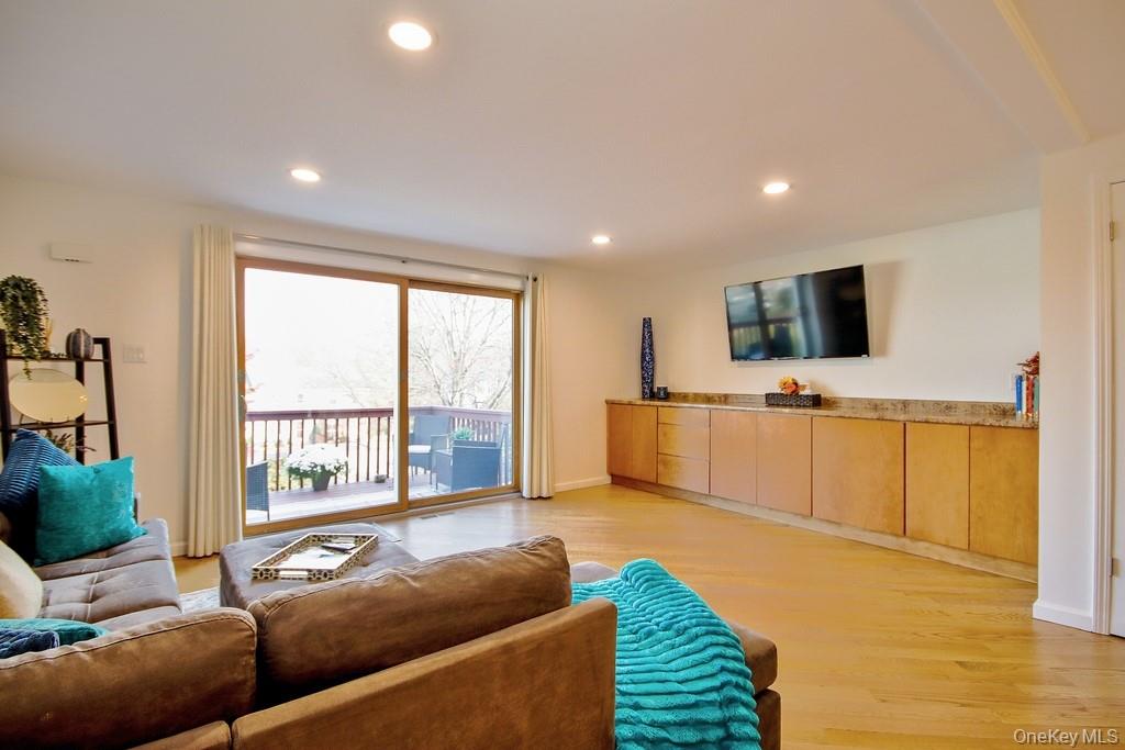 #12 photo, 902 Williamsburg Drive, Mahopac , NY 10541