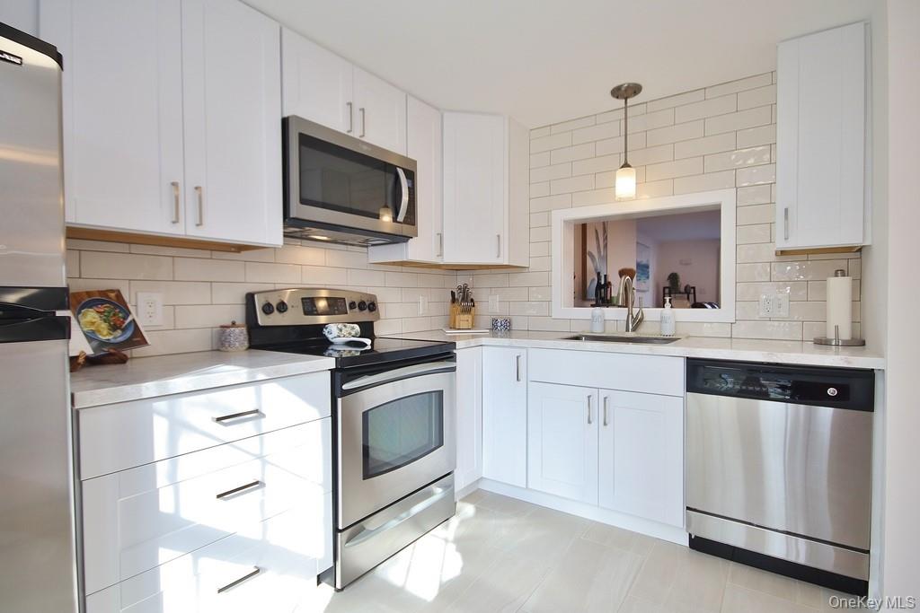 #4 photo, 902 Williamsburg Drive, Mahopac , NY 10541