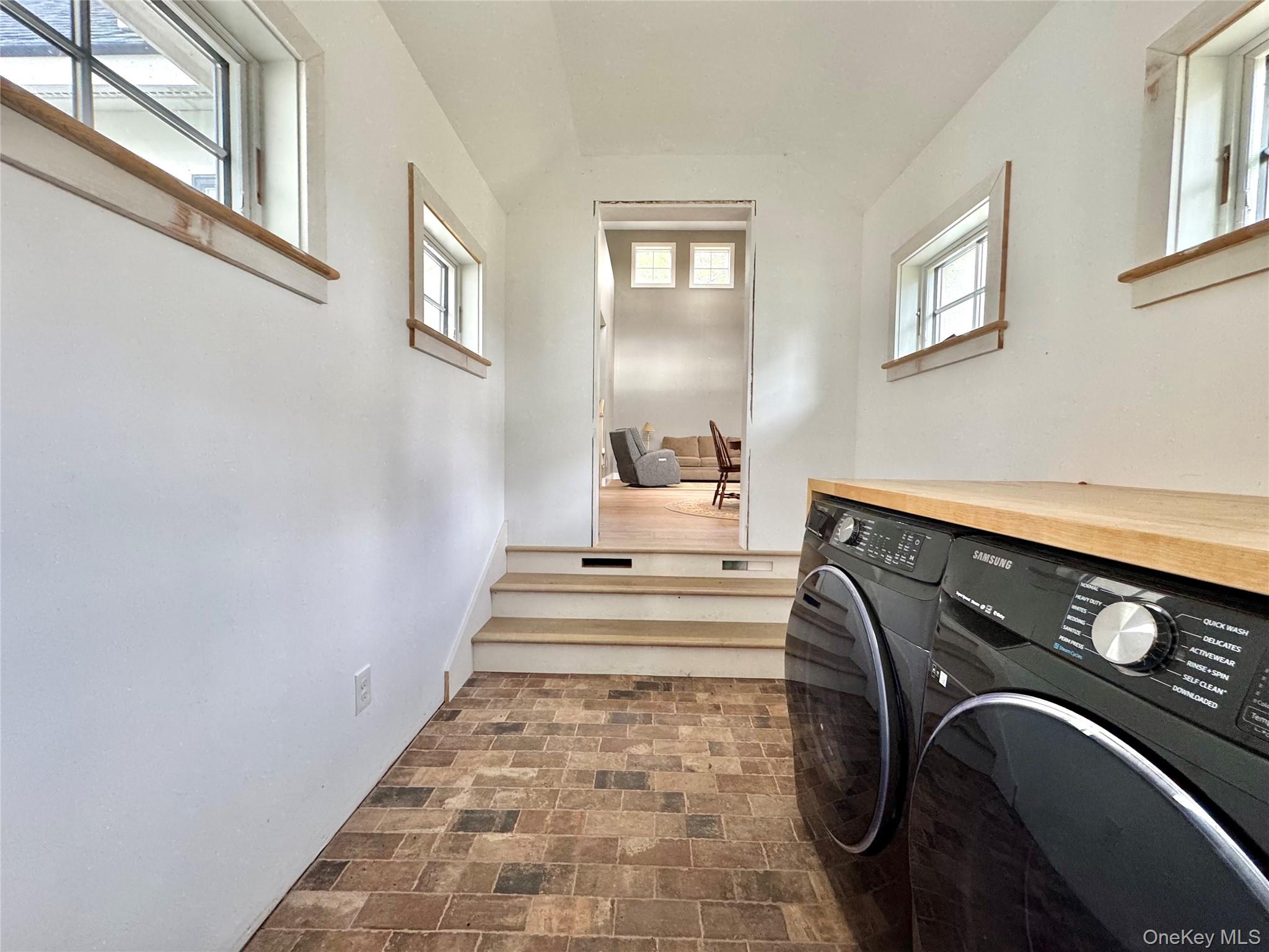 #19 photo, 674 Sunny Hill Road, Greenville , NY 12083