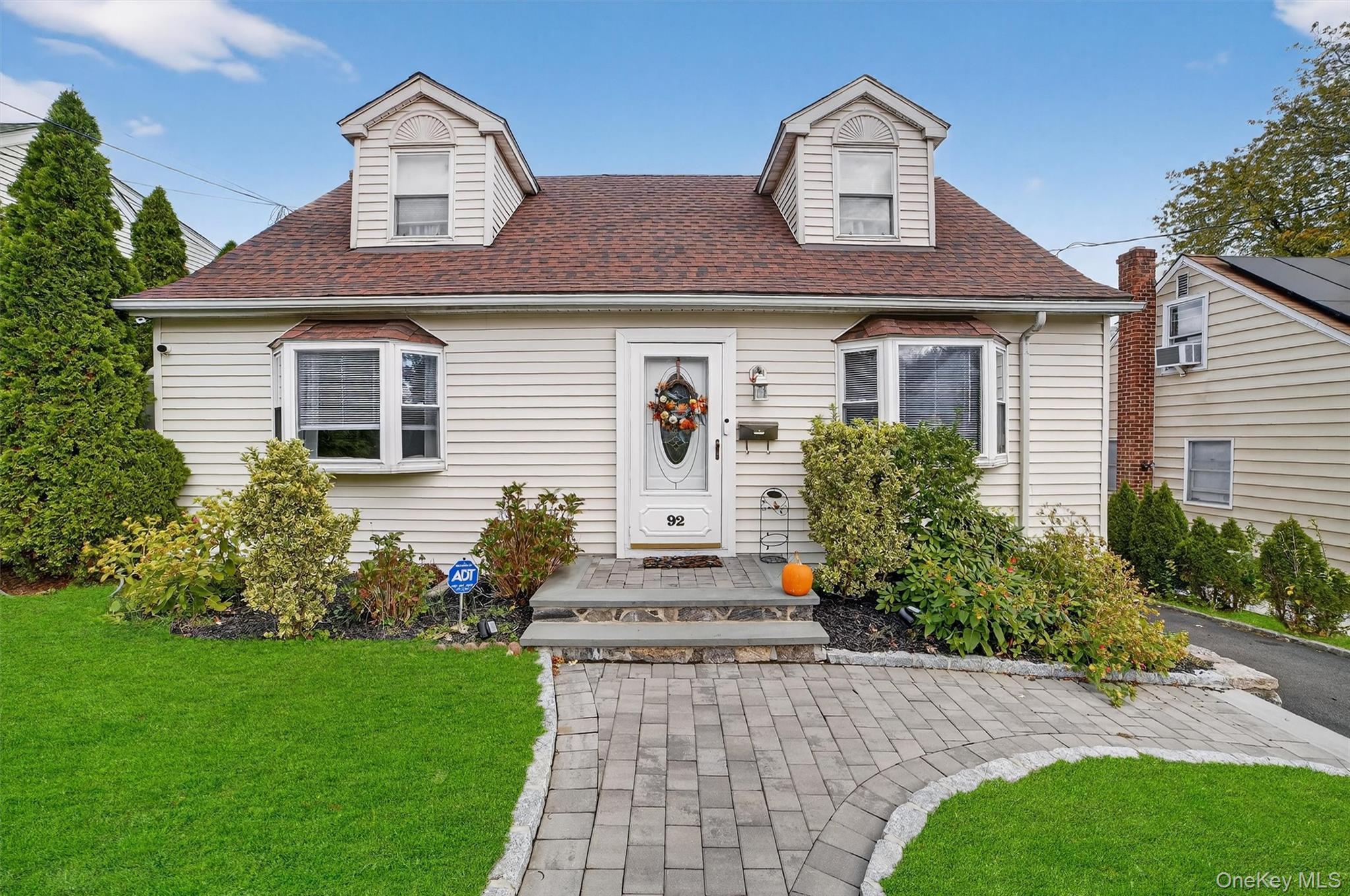 #4 photo, 92 Westerly Street, Yonkers , NY 10704