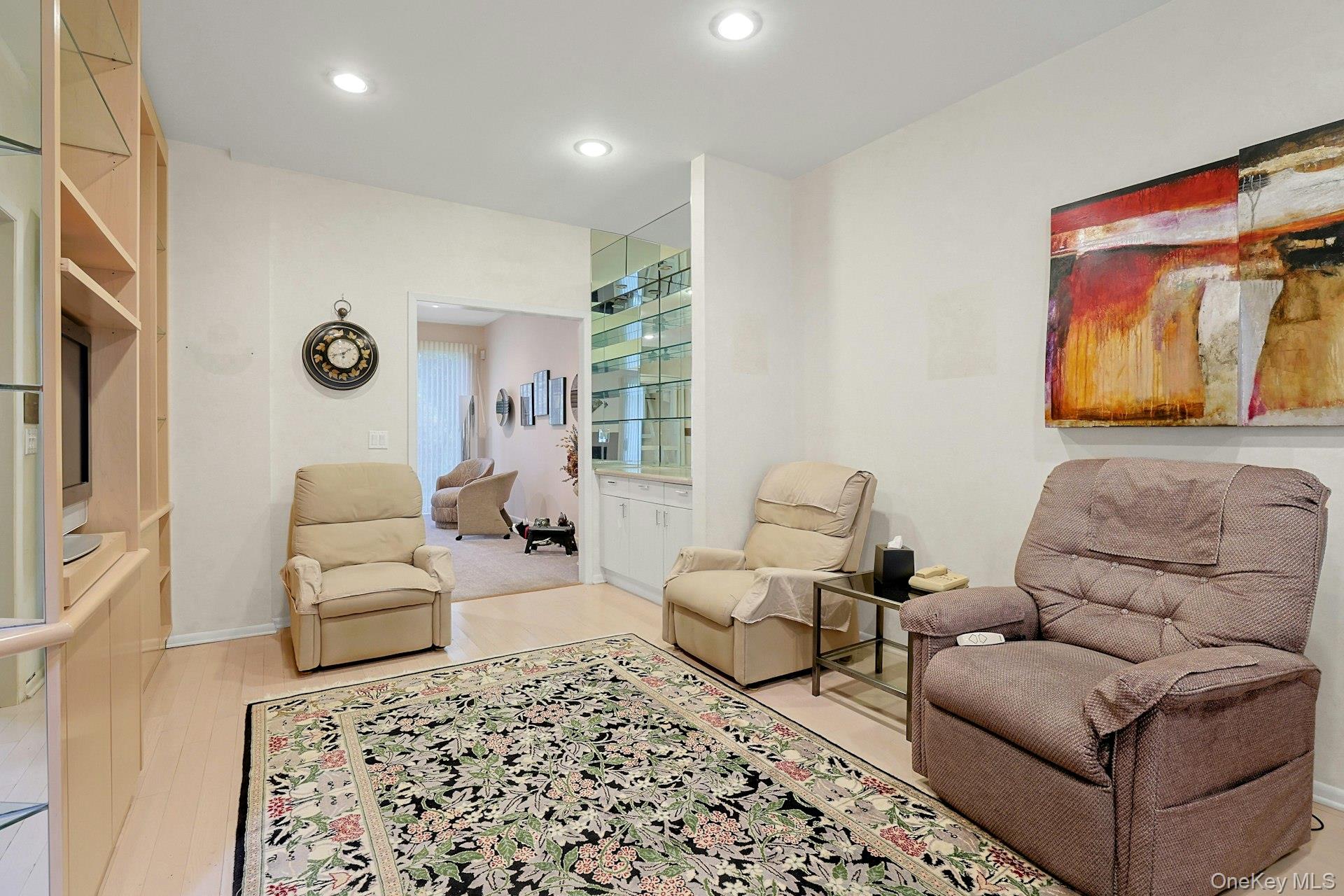 #12 photo, 44 Westfield Road, White Plains , NY 10605