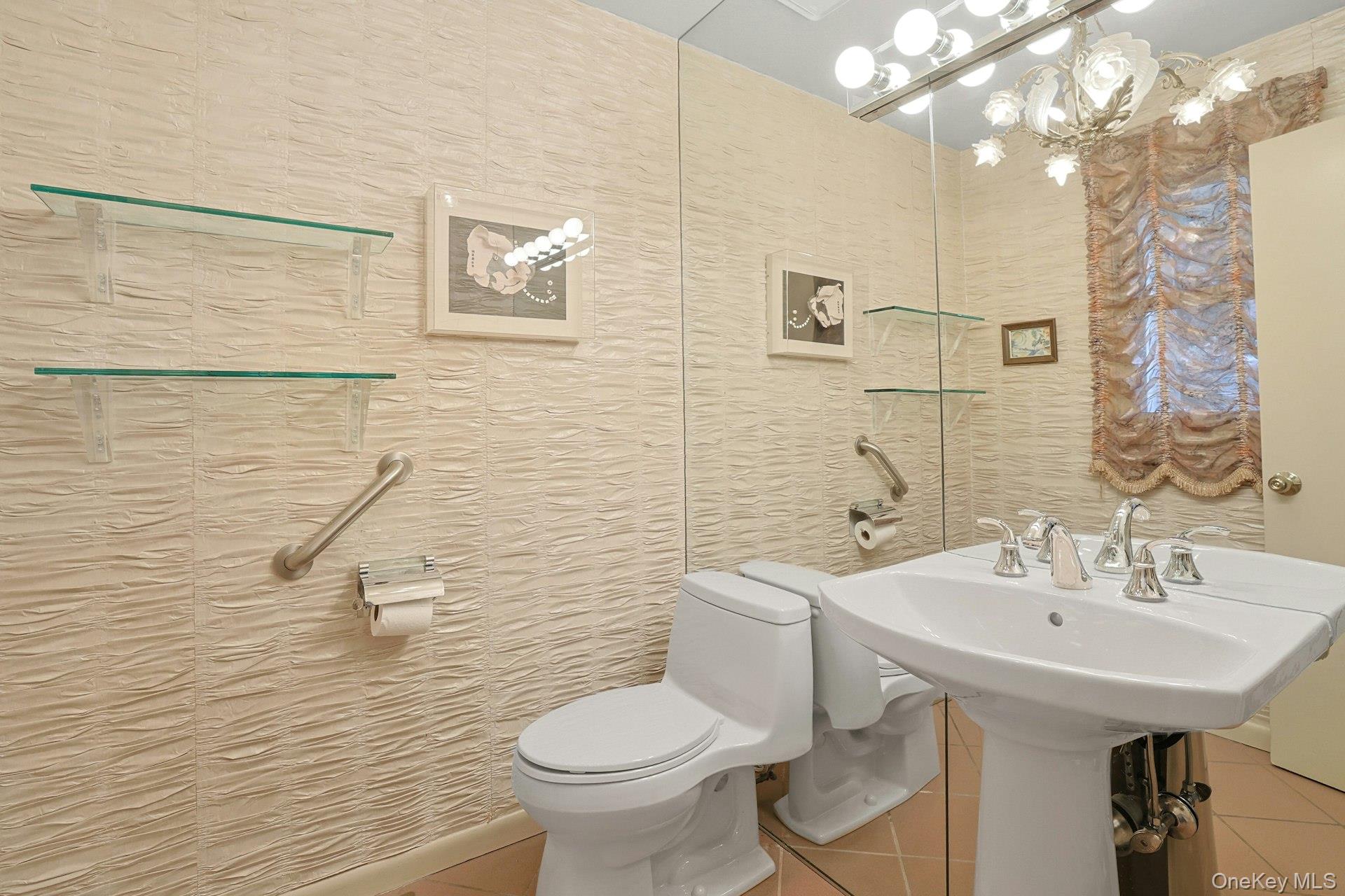 #16 photo, 44 Westfield Road, White Plains , NY 10605