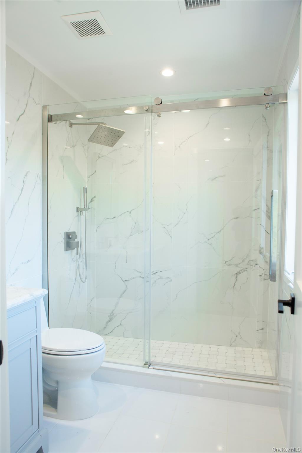 #20 photo, 6 Clearmeadow Court, ناسو Woodbury , NY 11797