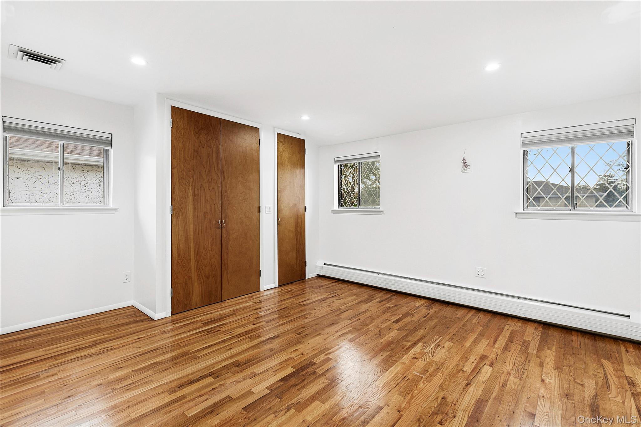 #10 photo, 740 Eagle Drive, Valley Stream , NY 11581