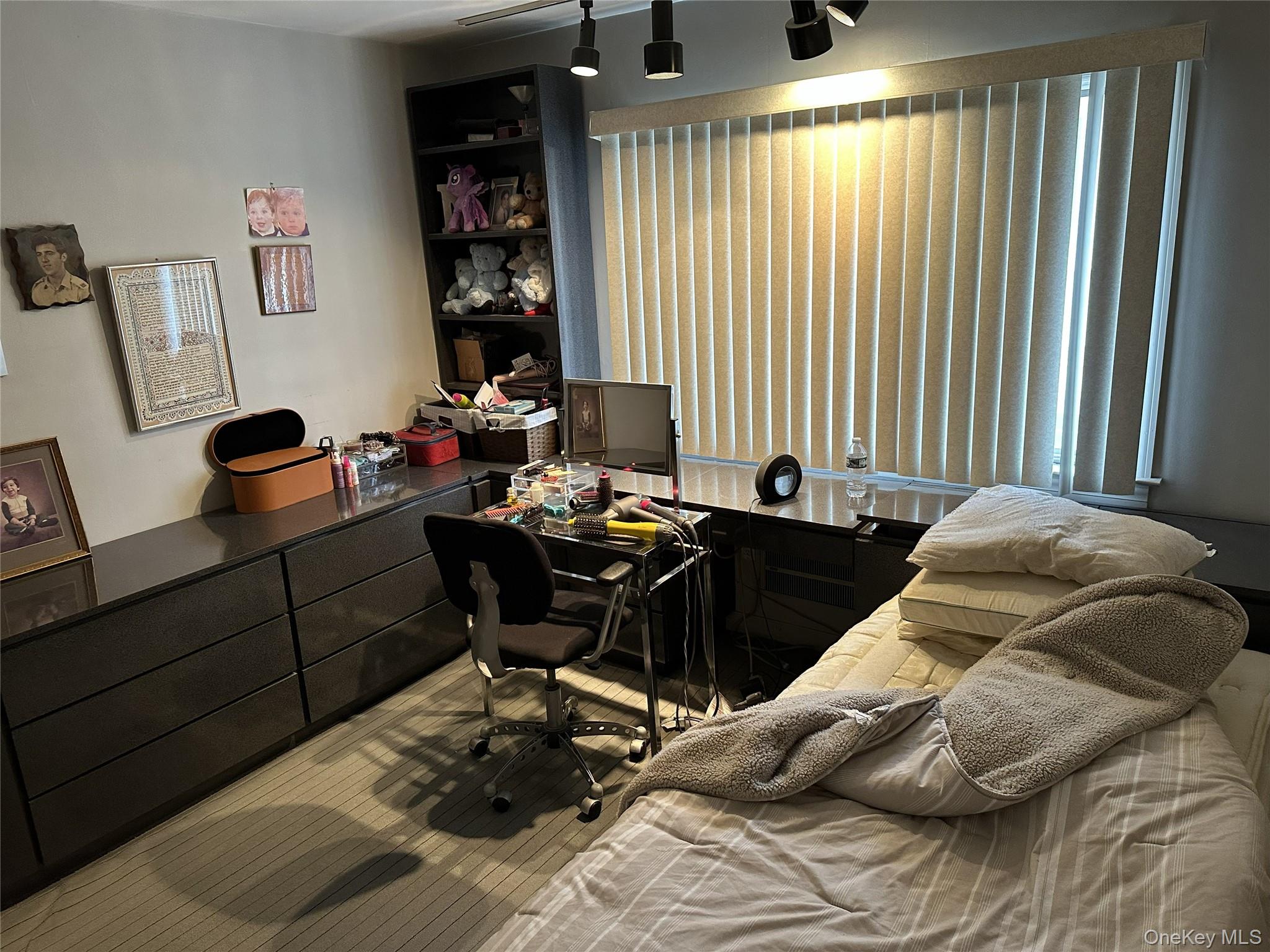 #17 photo, 7906 214th Street, كوينز Bayside , NY 11364