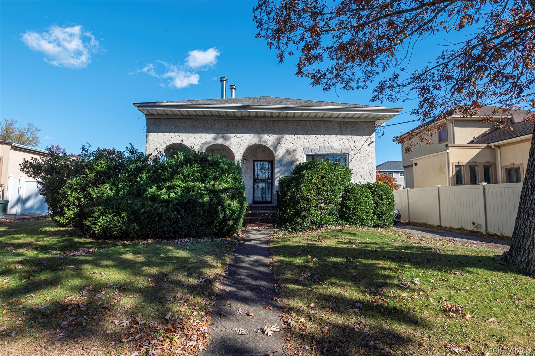 #1 photo, 43 Wynsum Avenue, Merrick , NY 11566