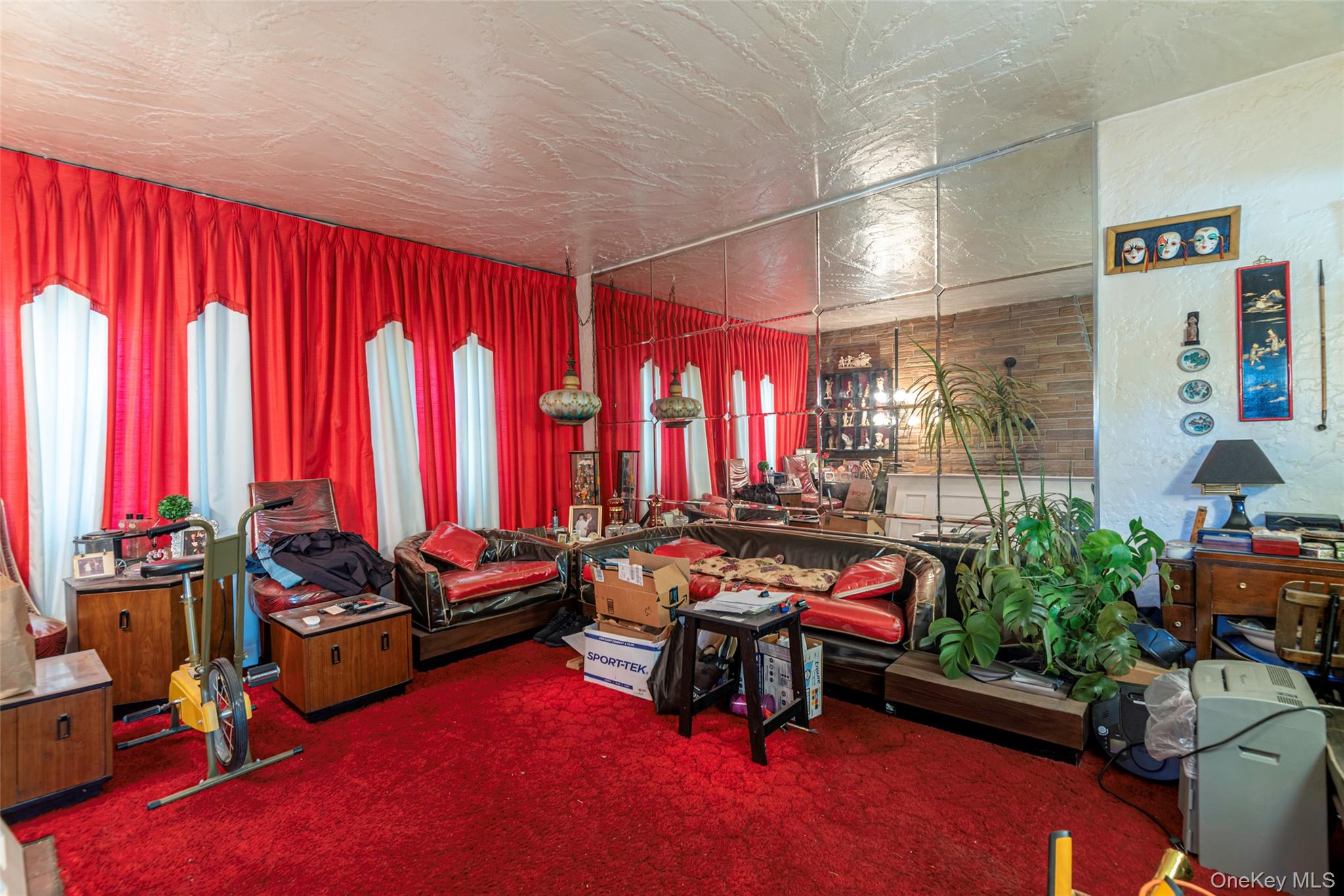 #7 photo, 43 Wynsum Avenue, Merrick , NY 11566