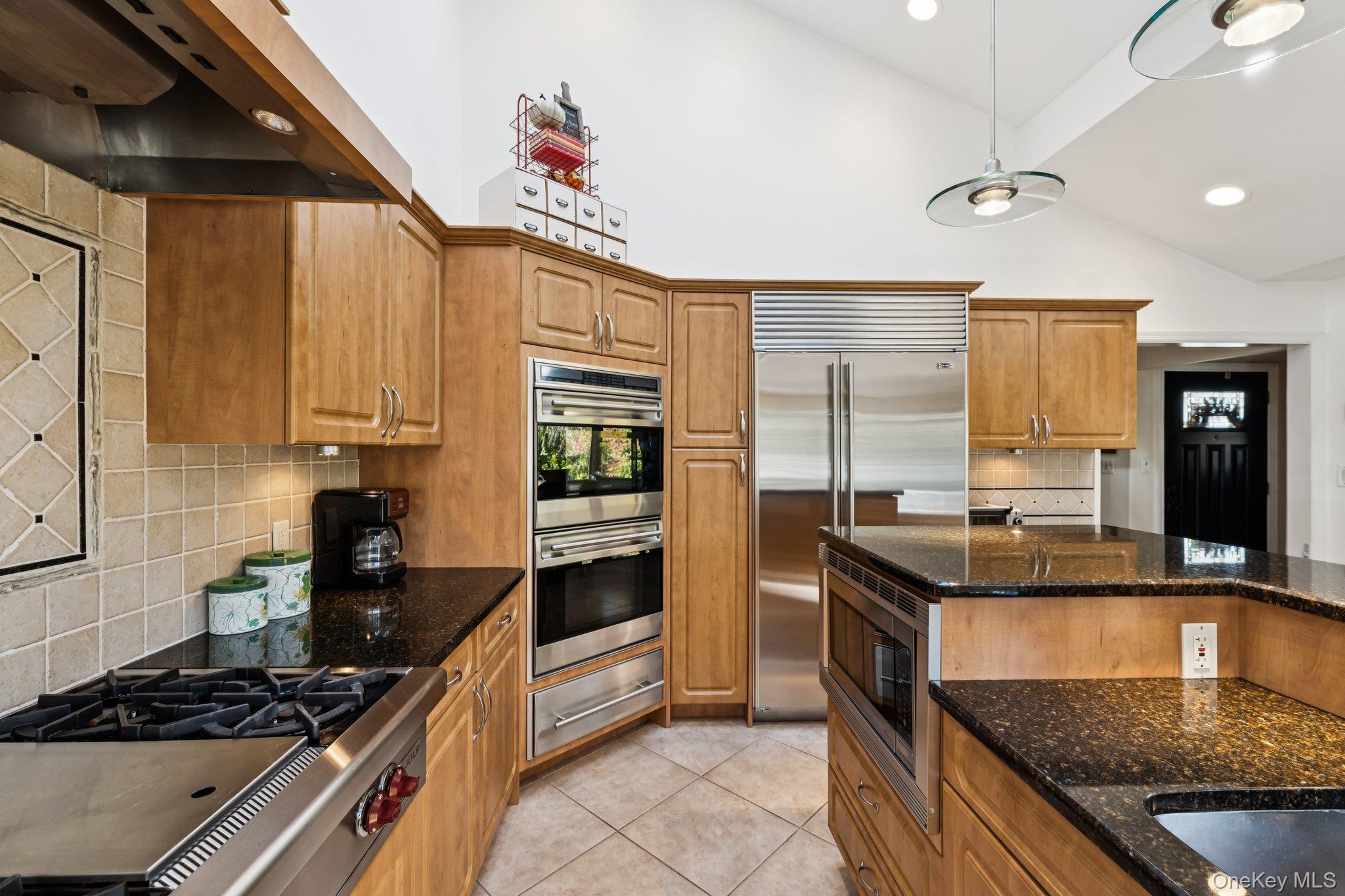 #13 photo, 4060 Clark Street, Seaford , NY 11783