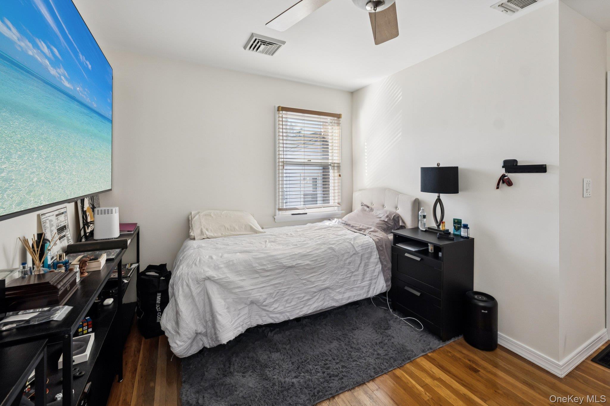 #16 photo, 4060 Clark Street, Seaford , NY 11783