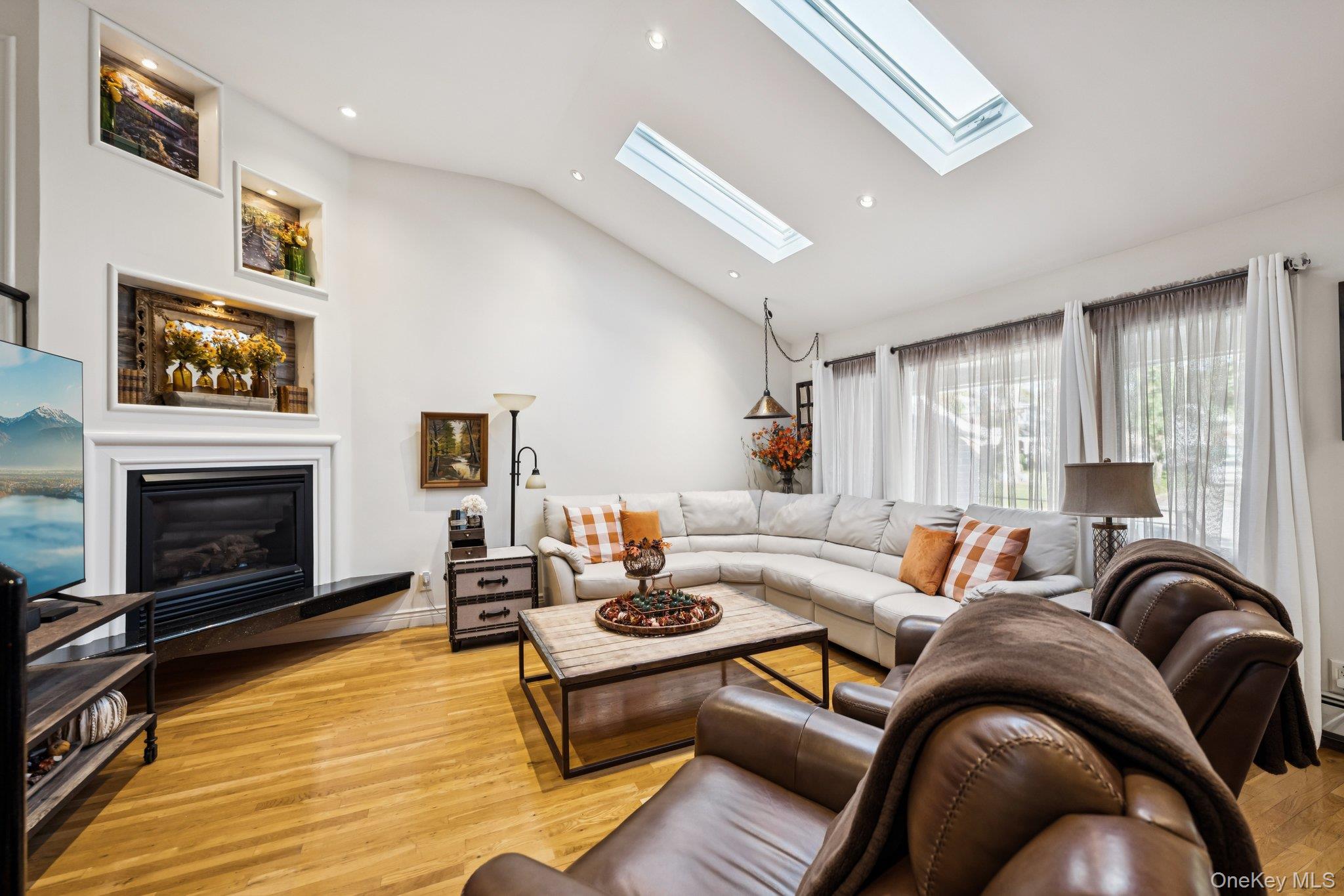 #6 photo, 4060 Clark Street, Seaford , NY 11783