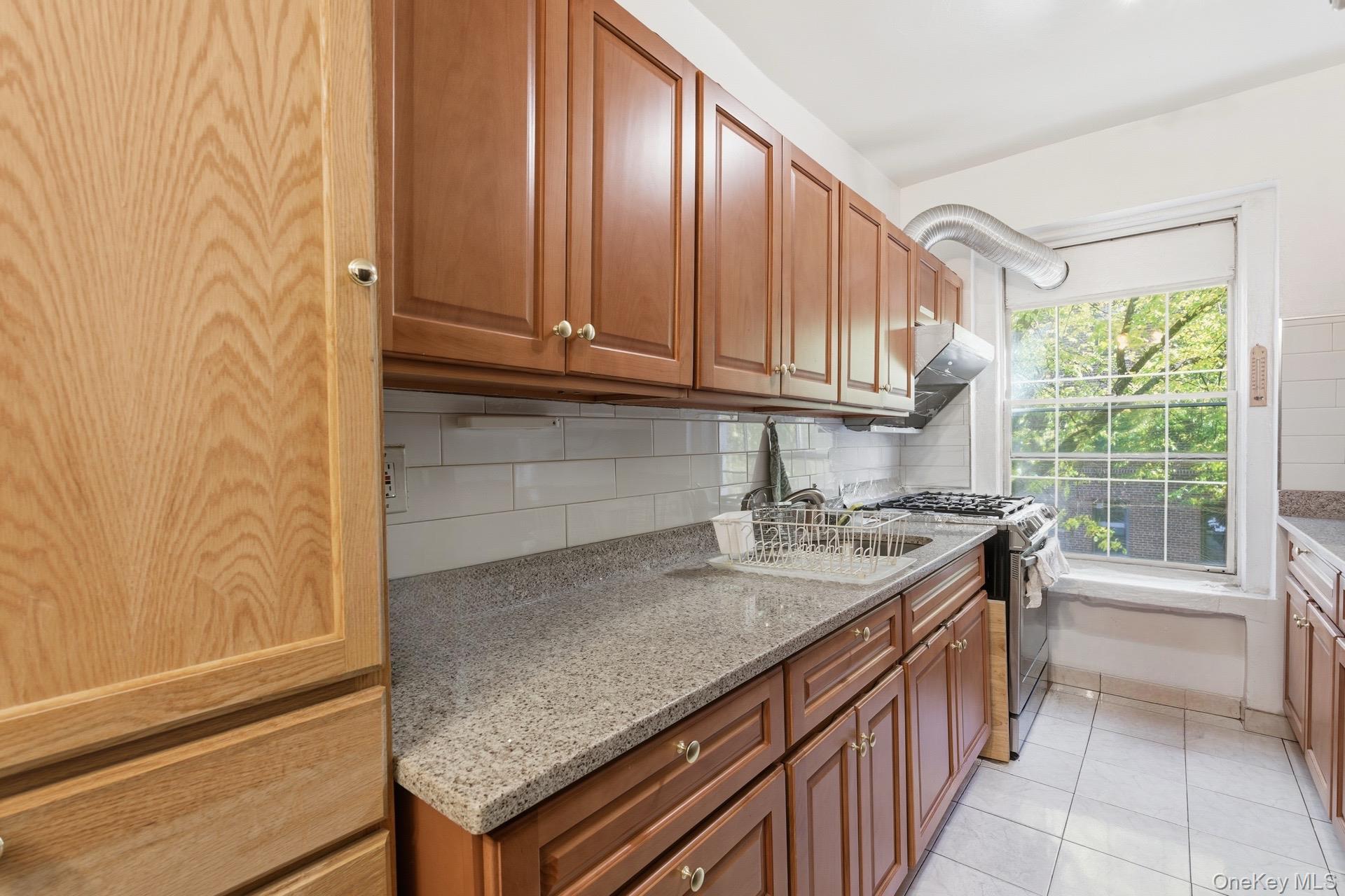 #11 photo, 8811 Elmhurst Avenue, Elmhurst , NY 11373