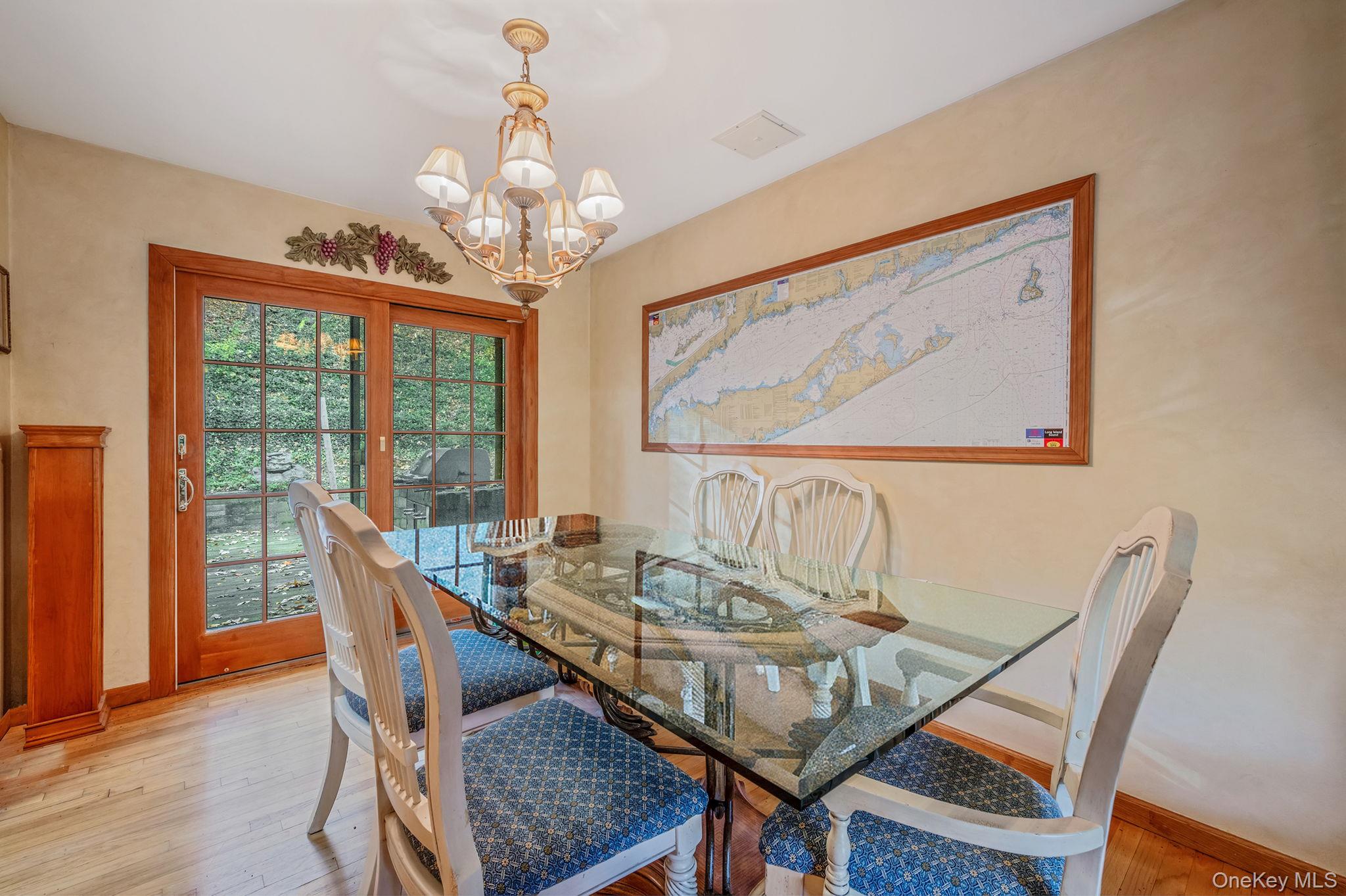 #8 photo, 293 Vernon Valley Road, Northport , NY 11768