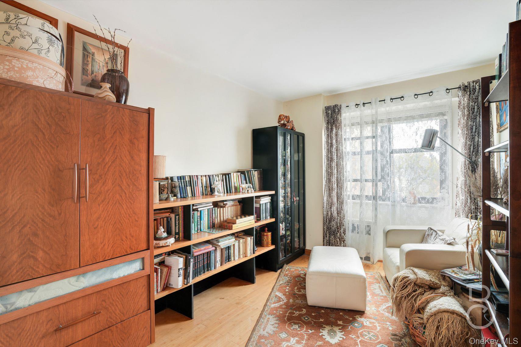 #12 photo, 33-47 14th Street, Astoria , NY 11106