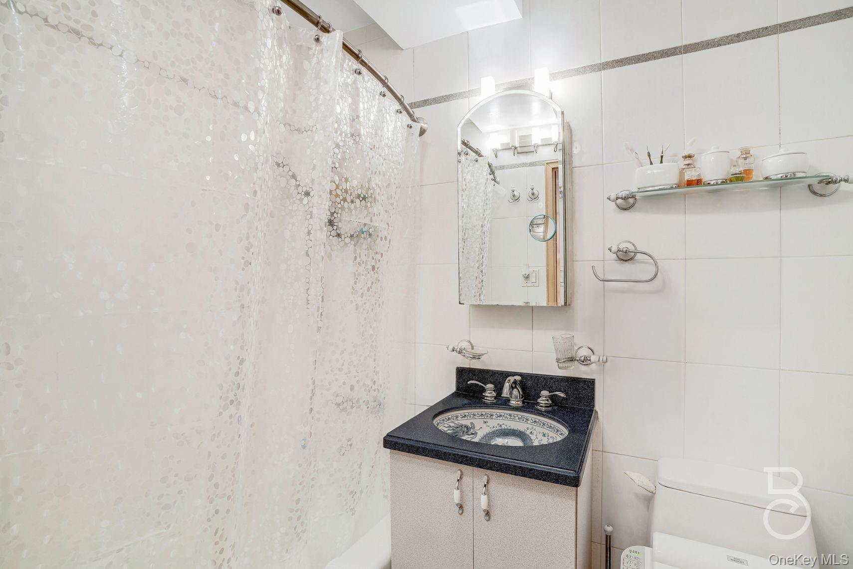 #8 photo, 33-47 14th Street, Astoria , NY 11106