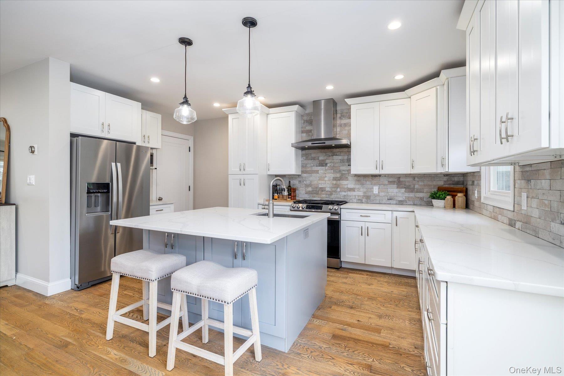 #14 photo, 2 Atlas Avenue, Malverne , NY 11565