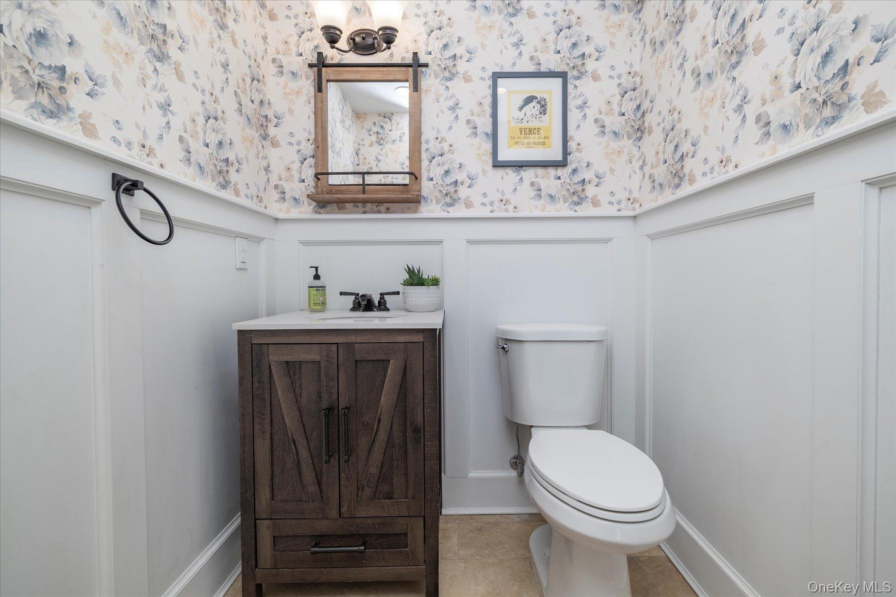 #17 photo, 2 Atlas Avenue, Malverne , NY 11565