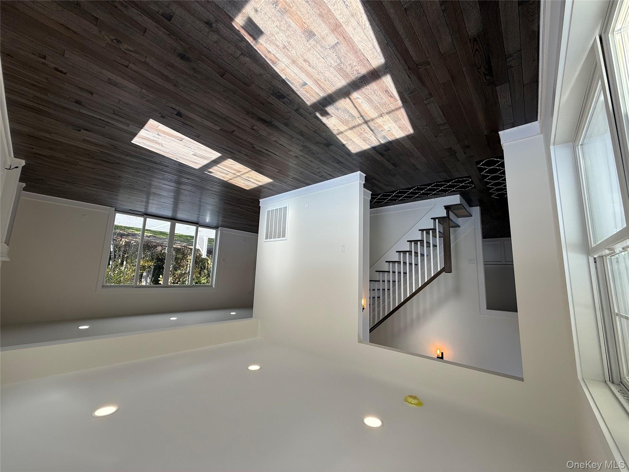 #4 photo, 247 N Dunton Avenue, East Patchogue , NY 11772