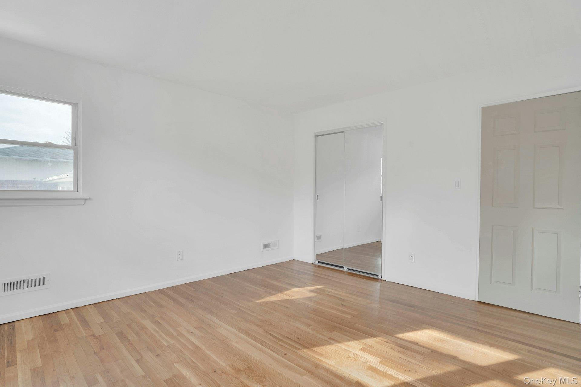 #20 photo, 44 Delaware Avenue, Commack , NY 11725