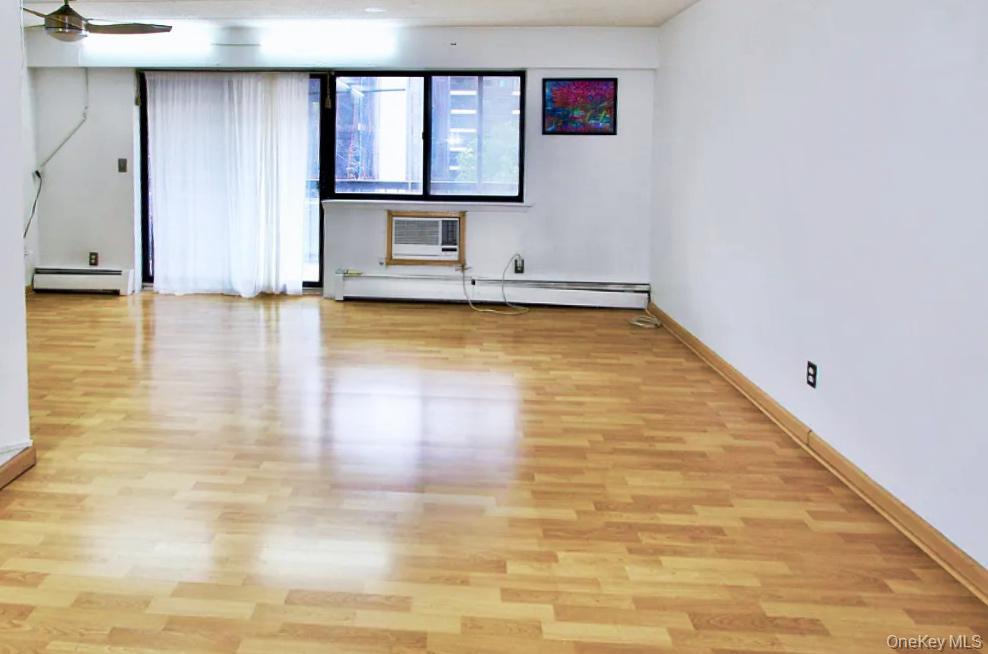 #5 photo, 3520 147th Street, Flushing , NY 11354